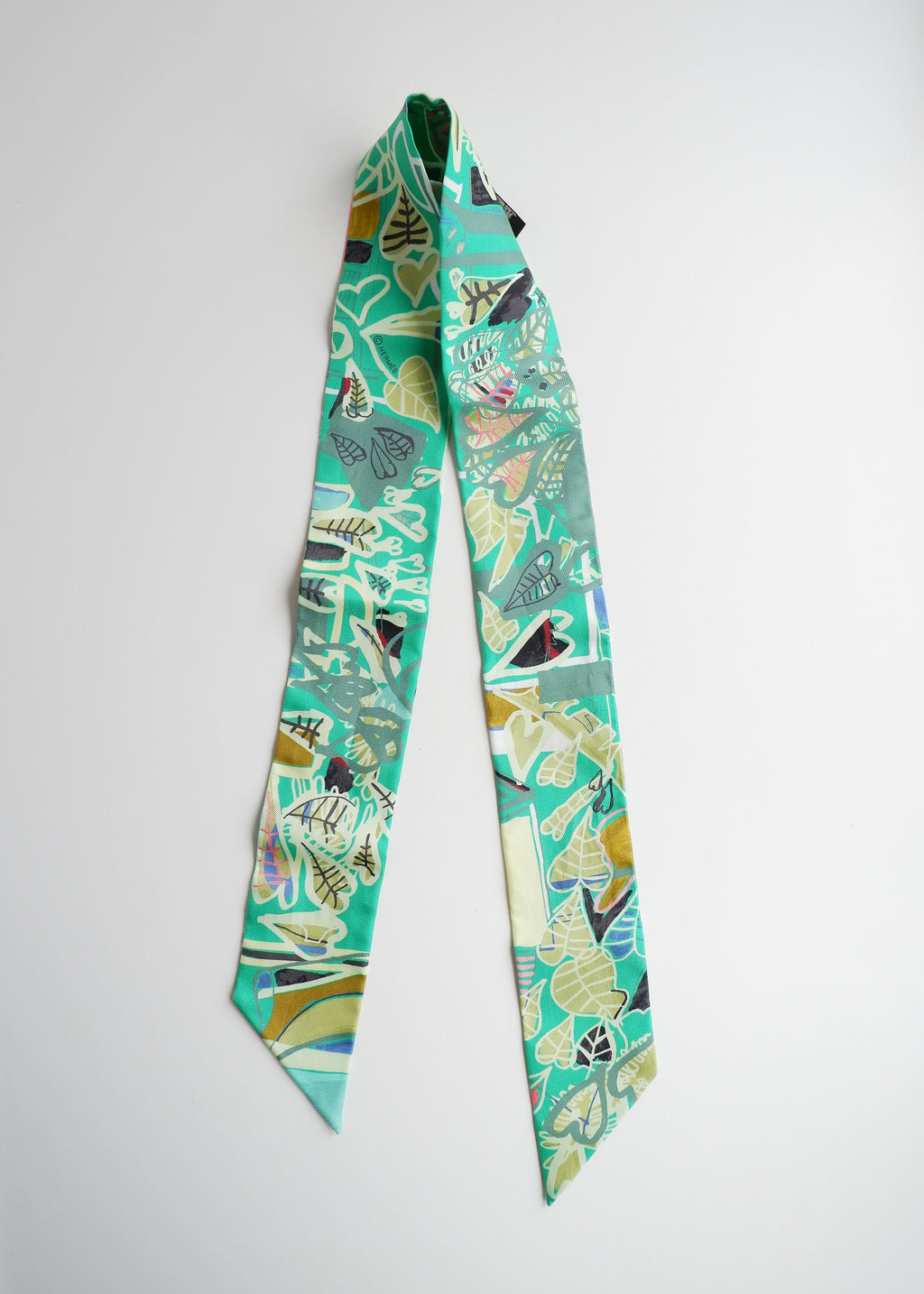 Authentic Preowned Hermes Green Mixed Print Twilly