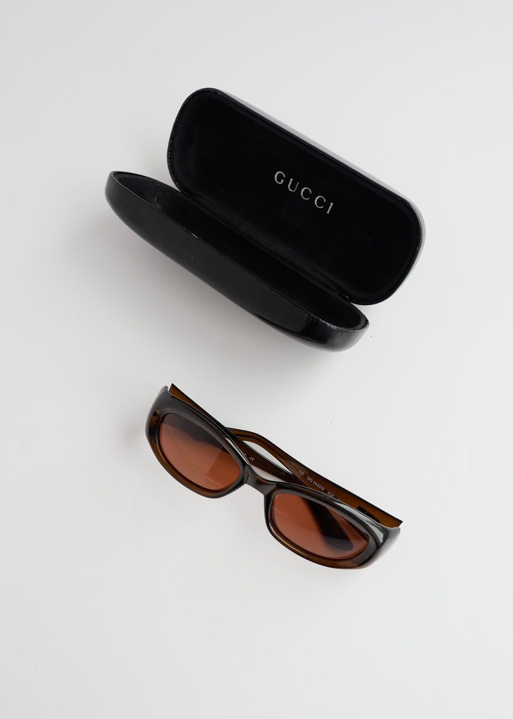 Authentiques lunettes de soleil Gucci d'occasion en acétate marron à monture carrée