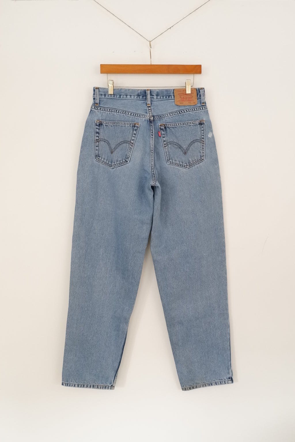 Levis 560 Medium Wash Comfort Fit Jeans - 31
