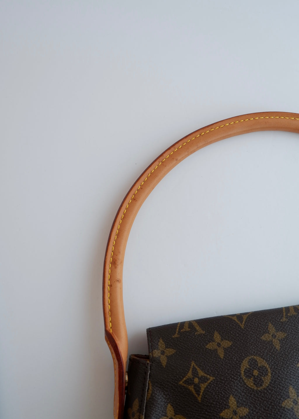 Sac Looping PM Louis Vuitton Monogram Authentique d'occasion
