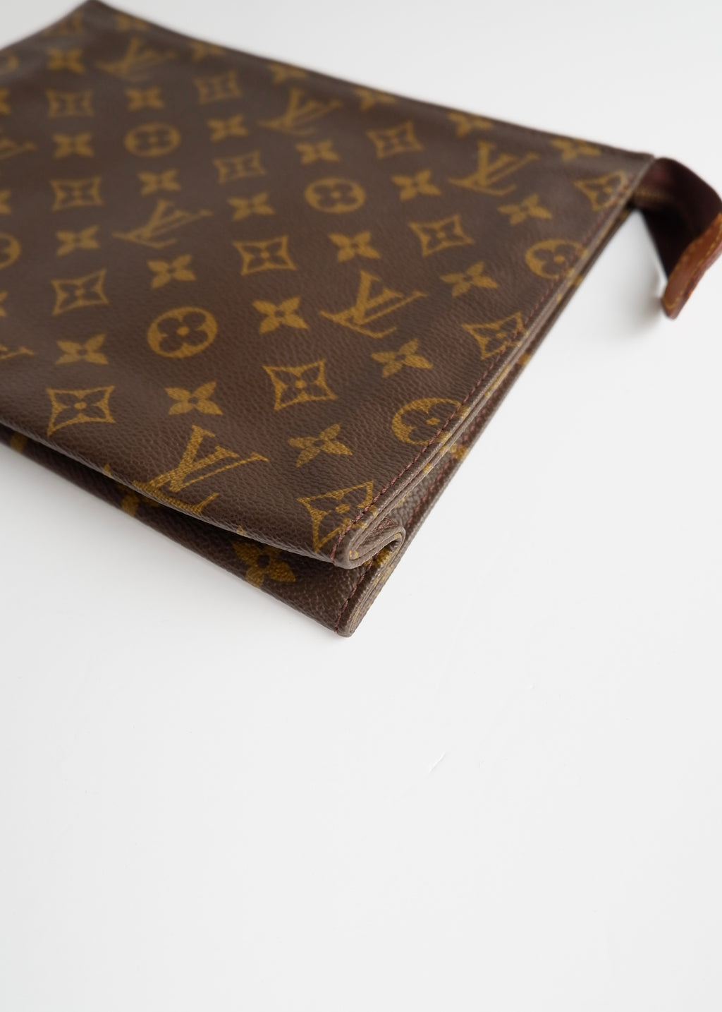 Preowned Louis Vuitton Monogram Toiletry 26 Pouch