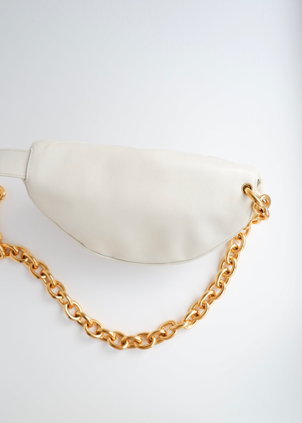Sac banane Bottega Veneta The Pouch en cuir blanc authentique d'occasion
