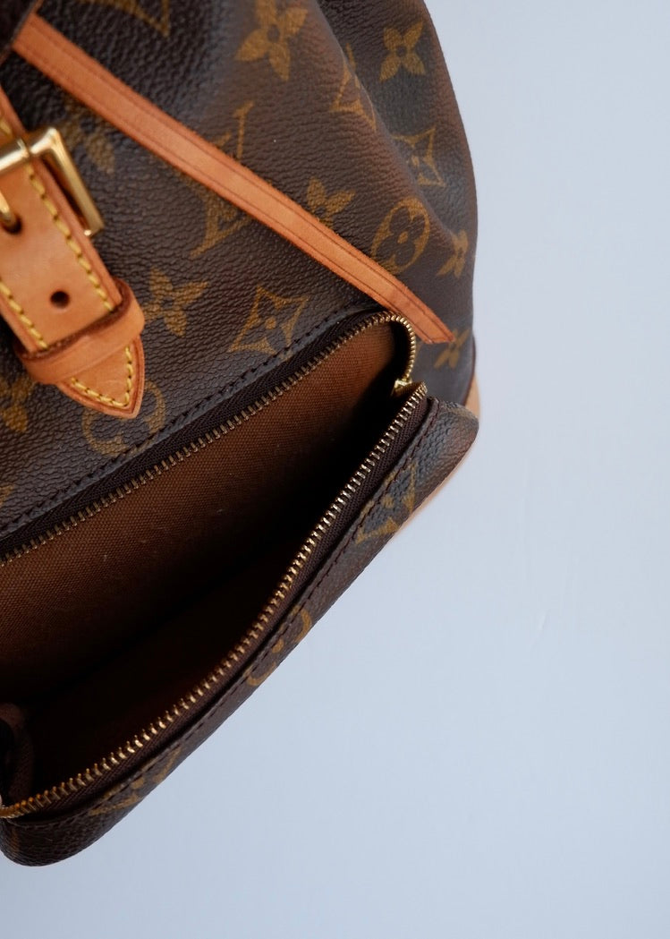 Preowned Vintage Louis Vuitton Monogram Montsouris MM Backpack