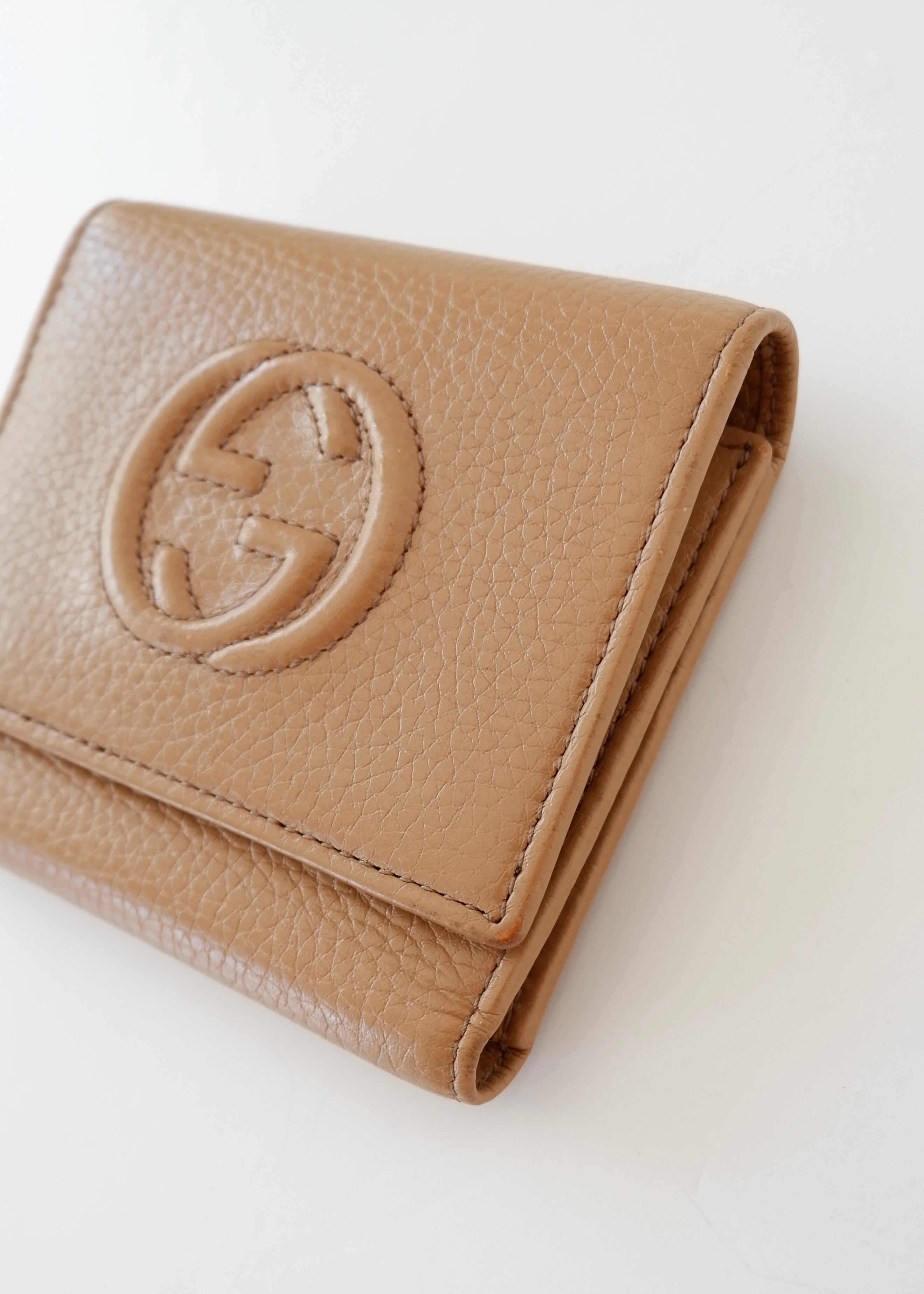 Authentic Preowned Gucci Beige Leather Bi - Fold Wallet