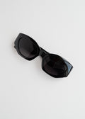 Lunettes de soleil œil de chat noires Versace d'occasion authentiques