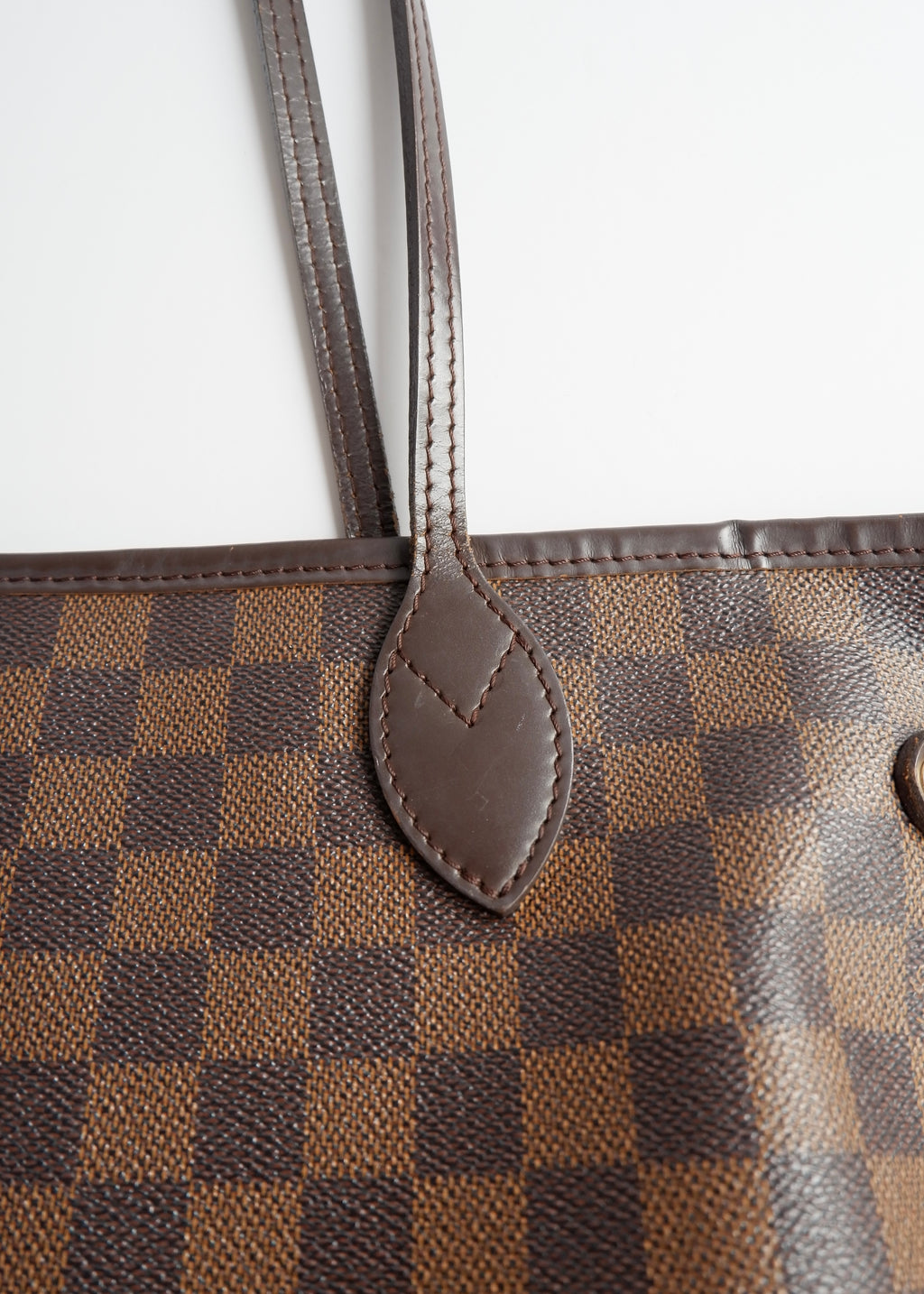 Preowned Louis Vuitton Damier Ebene Neverfull MM
