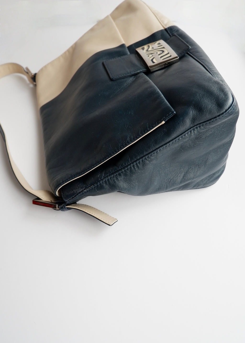 Preowned Fendi Blue/ Beige Leather Mamma Baguette Shoulder Bag