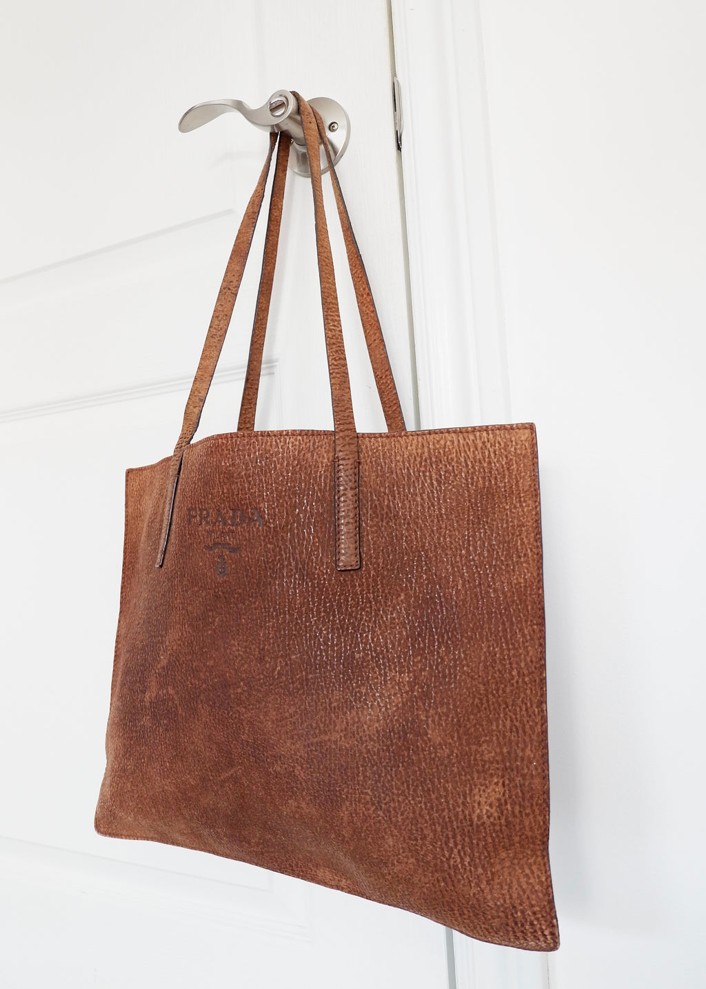 Sac cabas Prada authentique d'occasion en daim marron