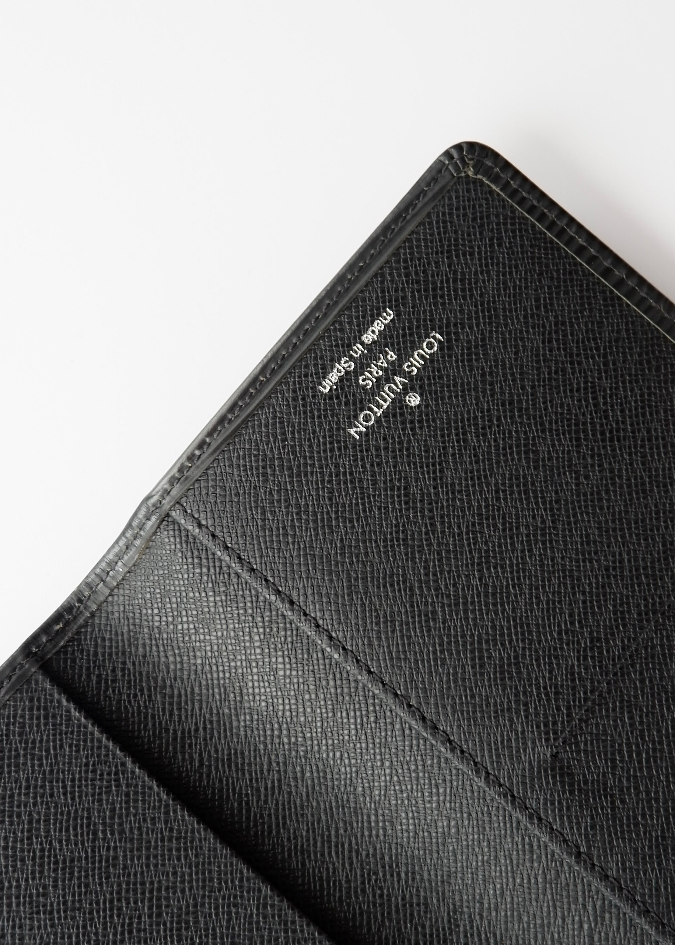 Authentic Preowned Louis Vuitton Black Epi Leather Bi Fold Card Holder
