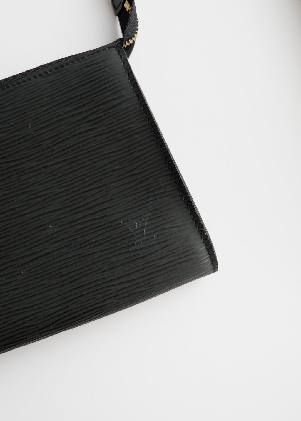 Authentic Preowned Louis Vuitton Black Epi Pochette