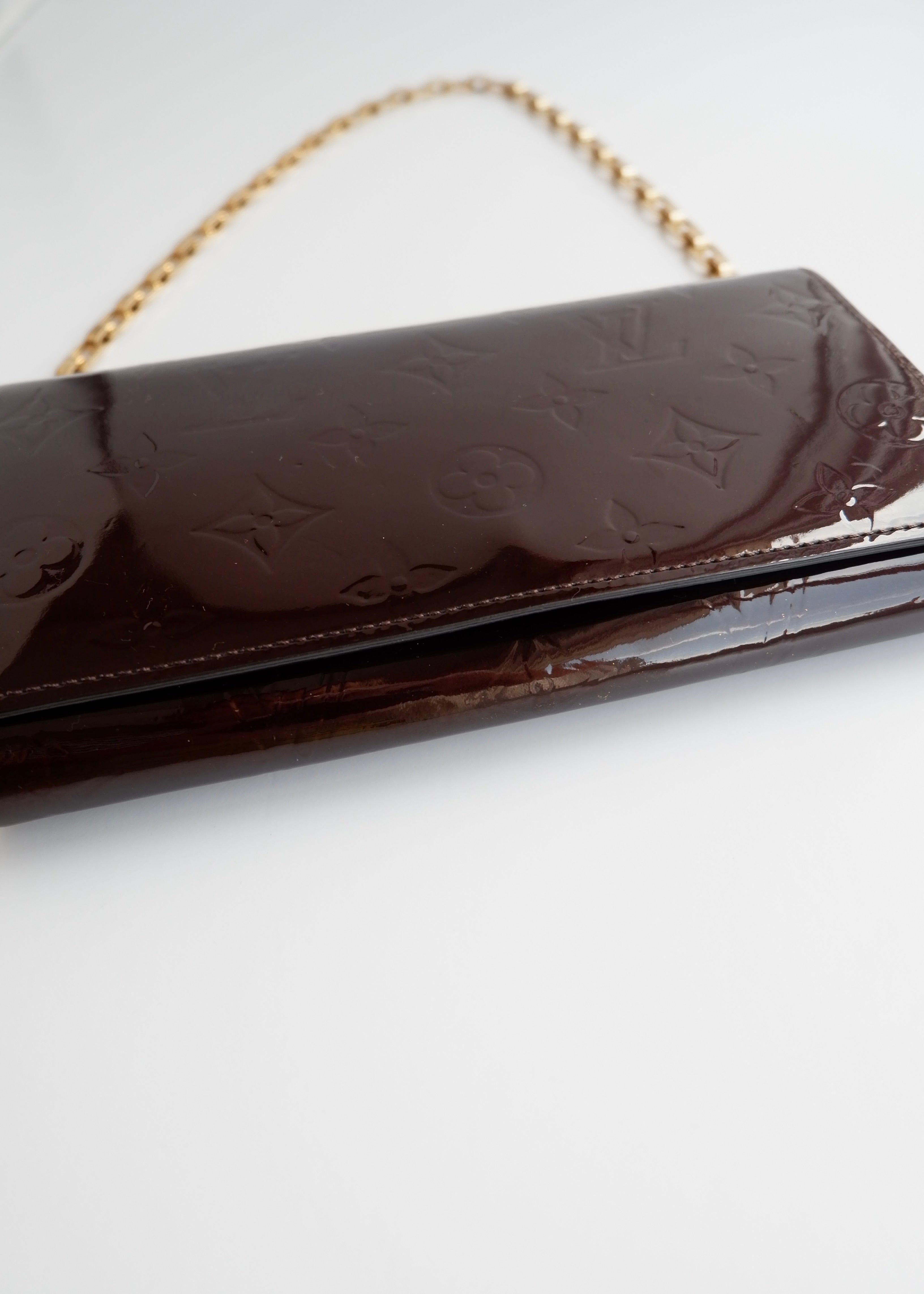 Preowned Louis Vuitton Monogram Vernis Amarante Sarah Chain Wallet