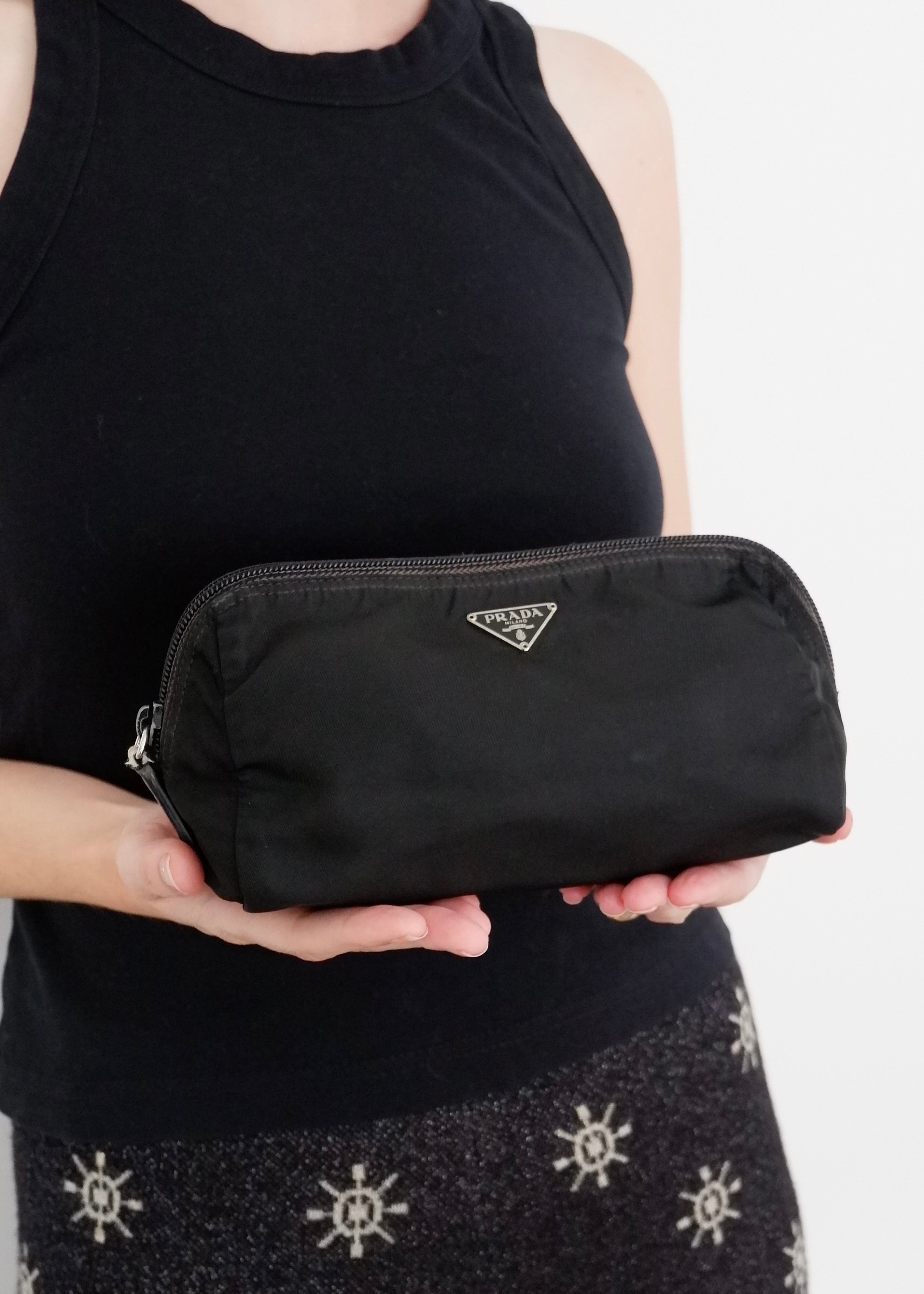 Pochette Prada noire en nylon, petite, authentique et d'occasion
