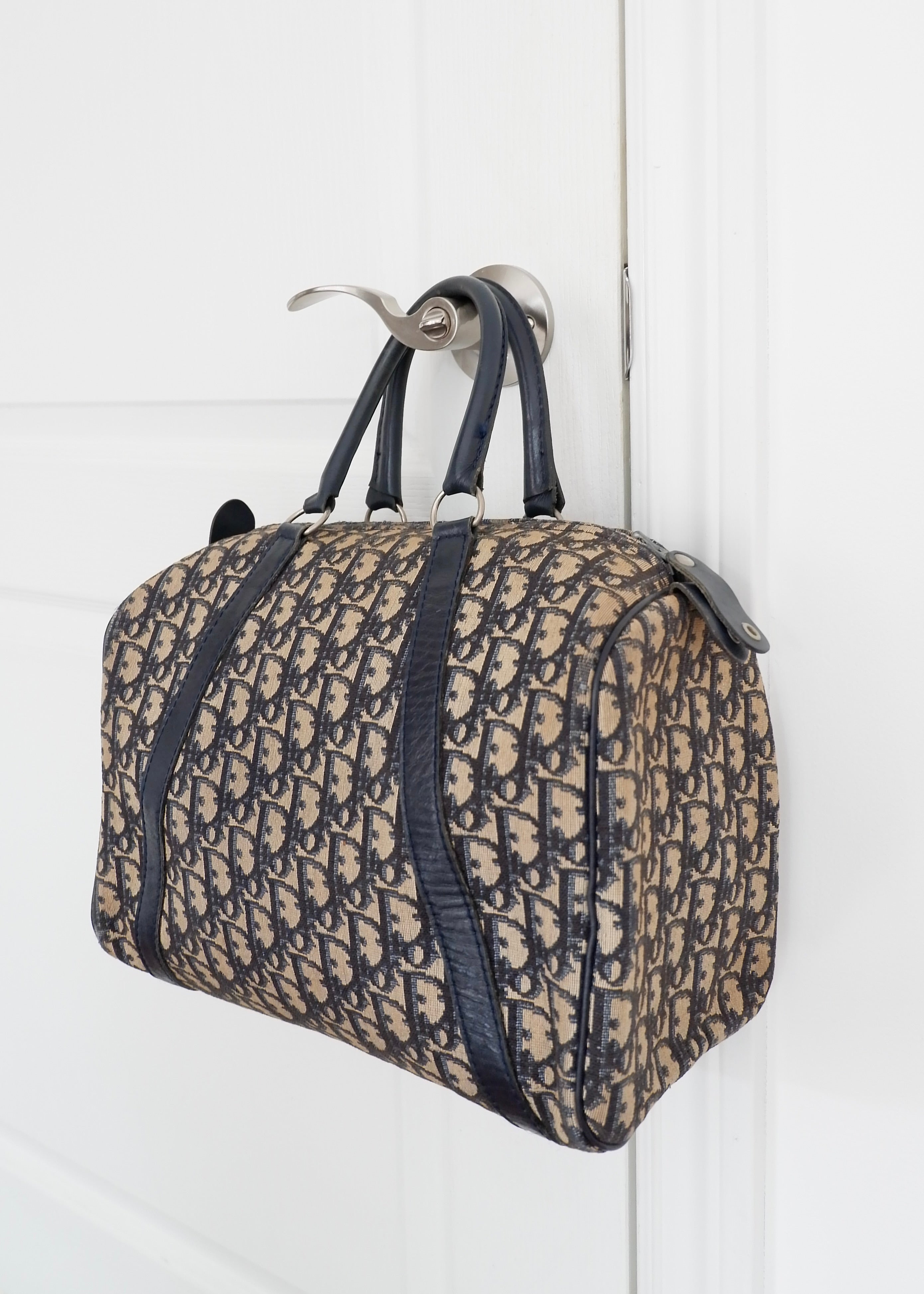 Authentique sac Boston vintage Dior en toile Trotter bleu marine