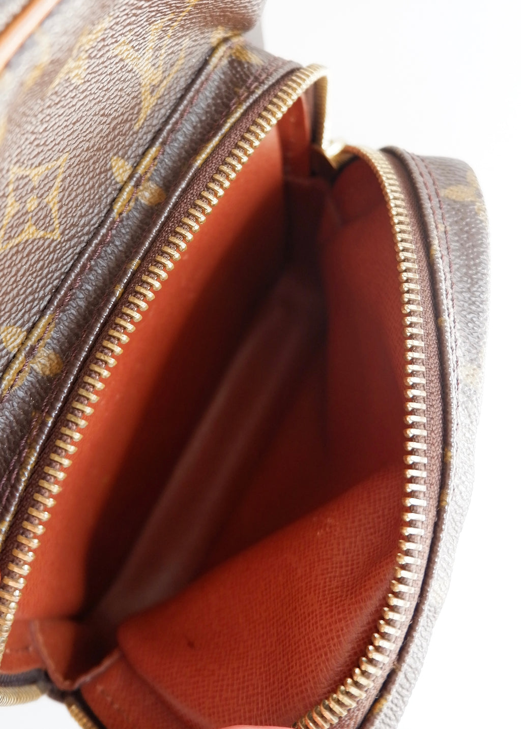 Preowned Louis Vuitton Monogram Amazone Crossbody Bag