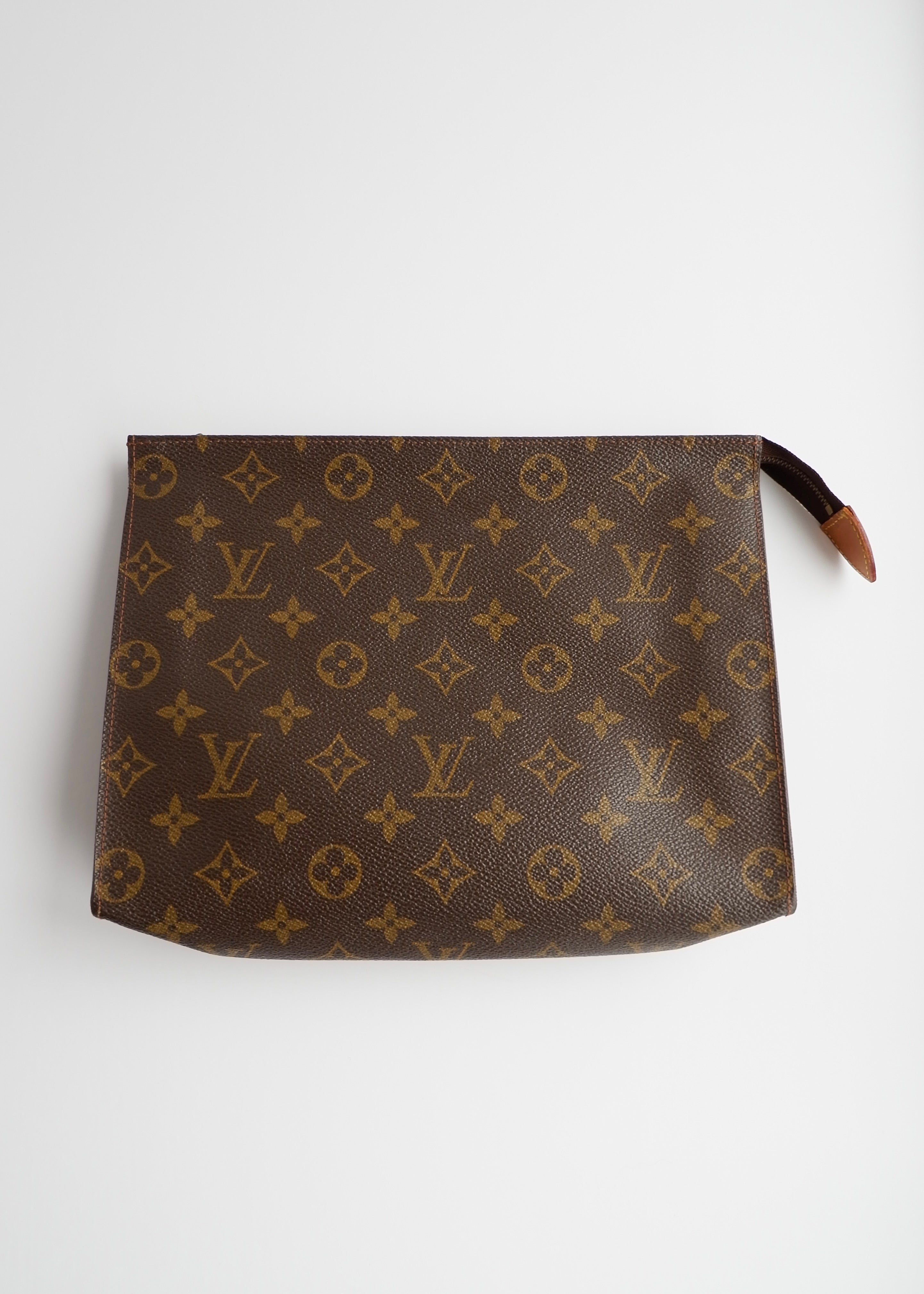 Authentic Preowned Vintage Louis Vuitton Monogram Toiletry 26 Pouch