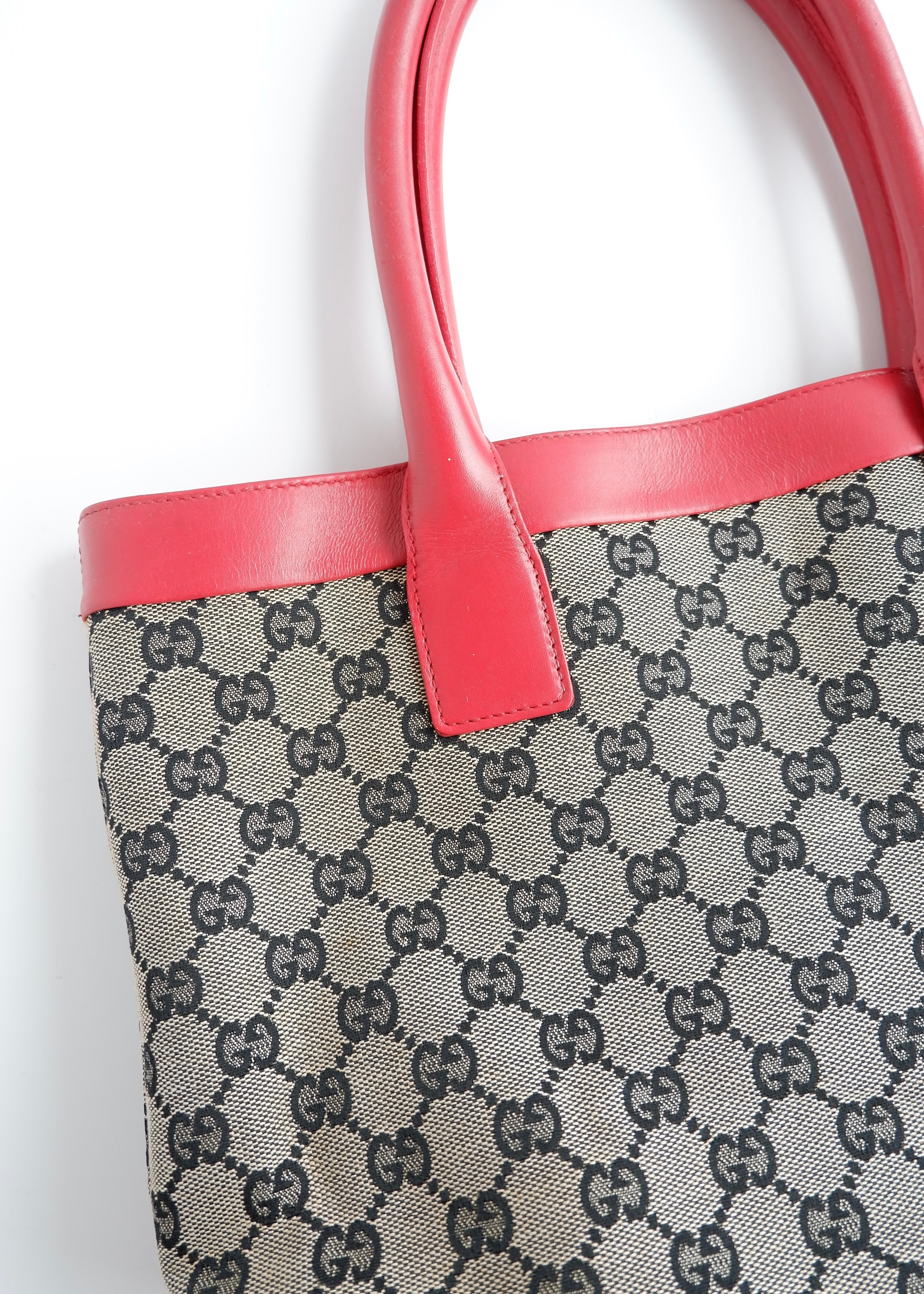 Authentic Preowned Gucci GG Canvas Red/ Navy Shoulder Bag
