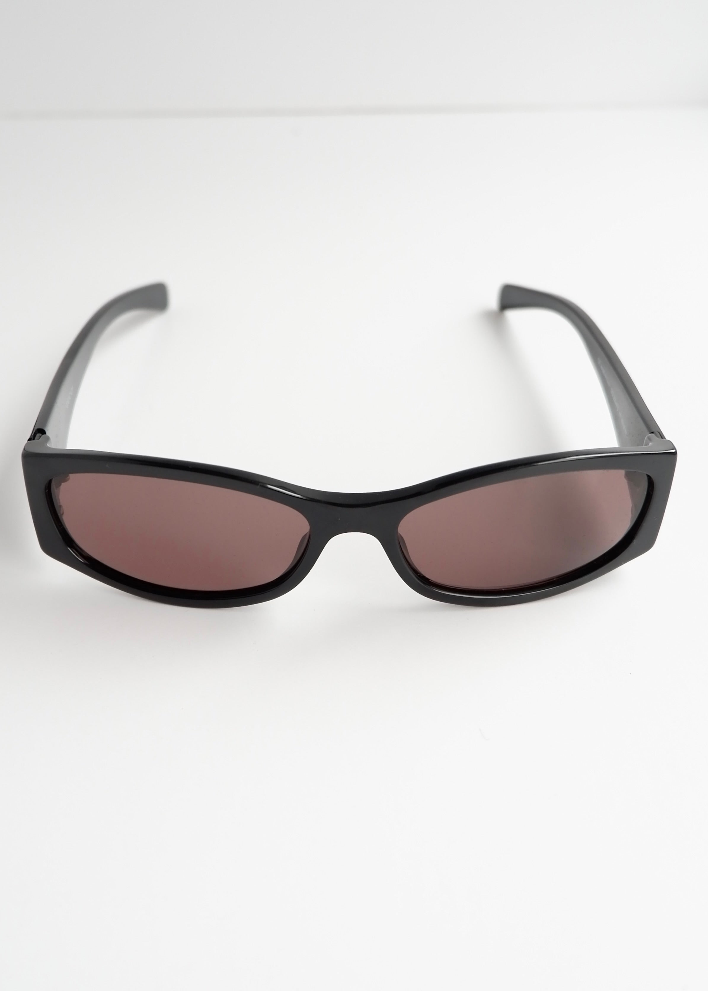 Authentiques lunettes de soleil à monture carrée noire Gucci d'occasion
