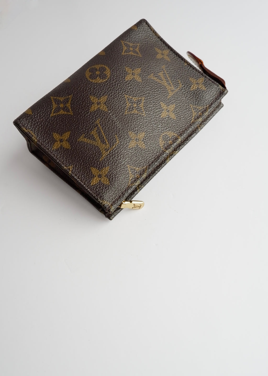 Authentic Preowned Louis Vuitton Monogram Toiletry Pouch 15