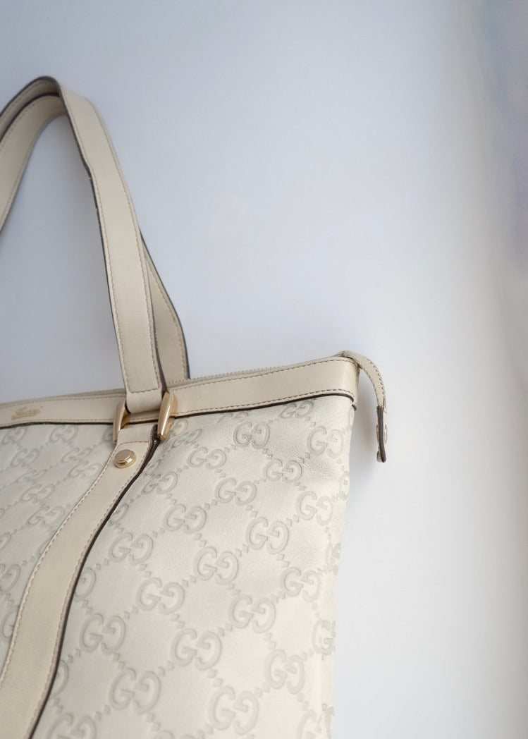 Authentic Preowned Gucci Ivory Leather GG Supreme Shoulder Bag