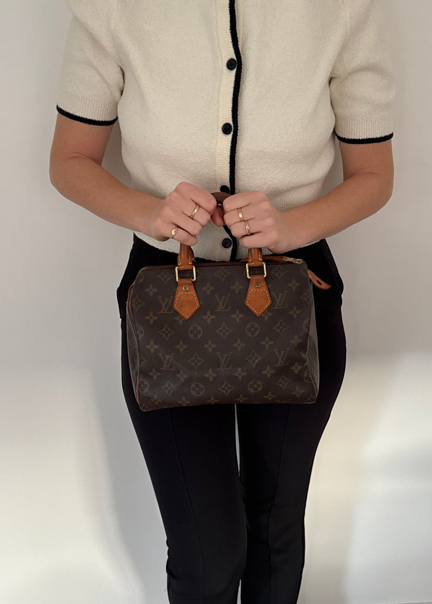 Authentic Preowned Louis Vuitton Monogram Speedy 25