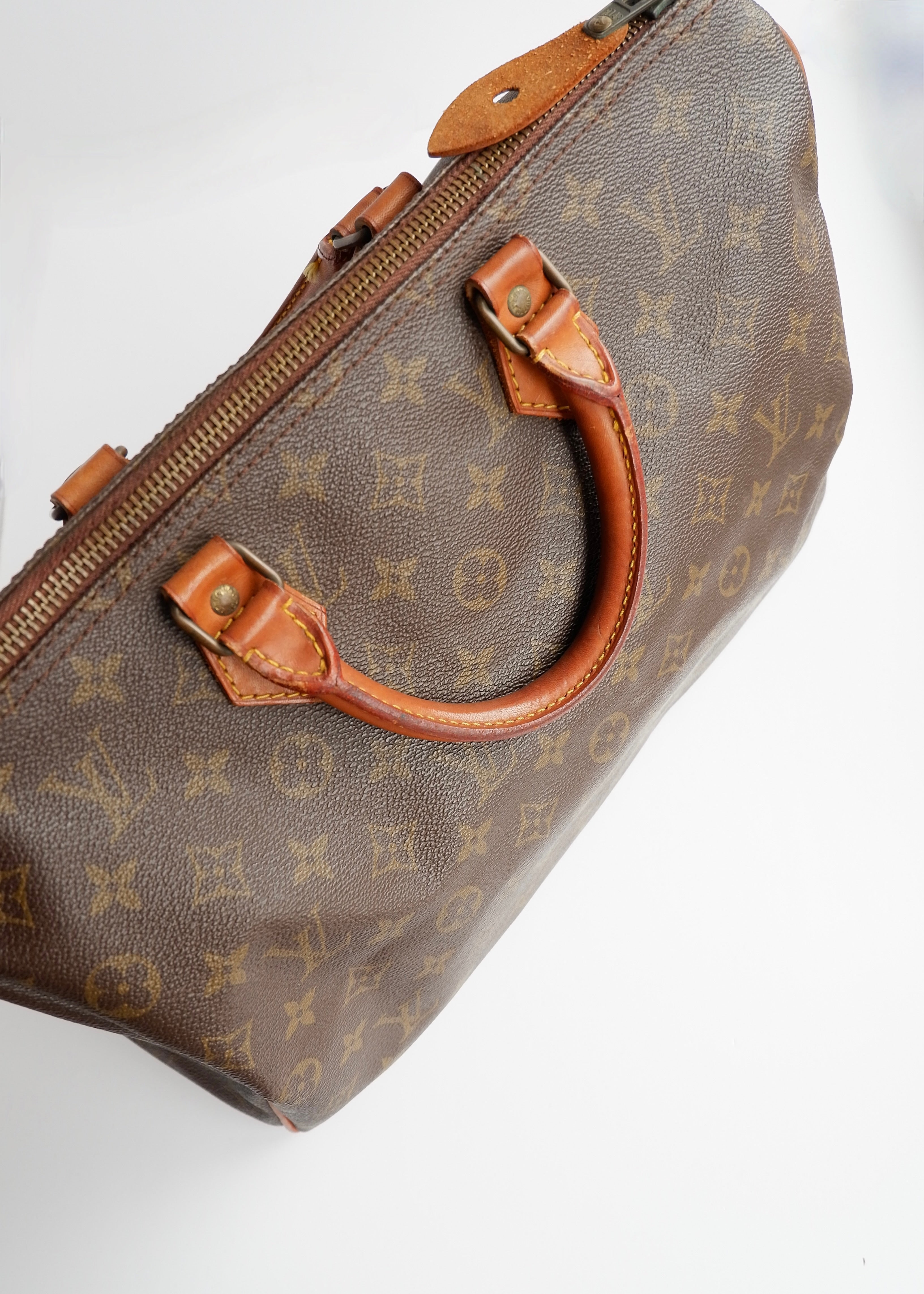 Authentique Sac Vintage d'occasion Louis Vuitton Monogram Speedy 35