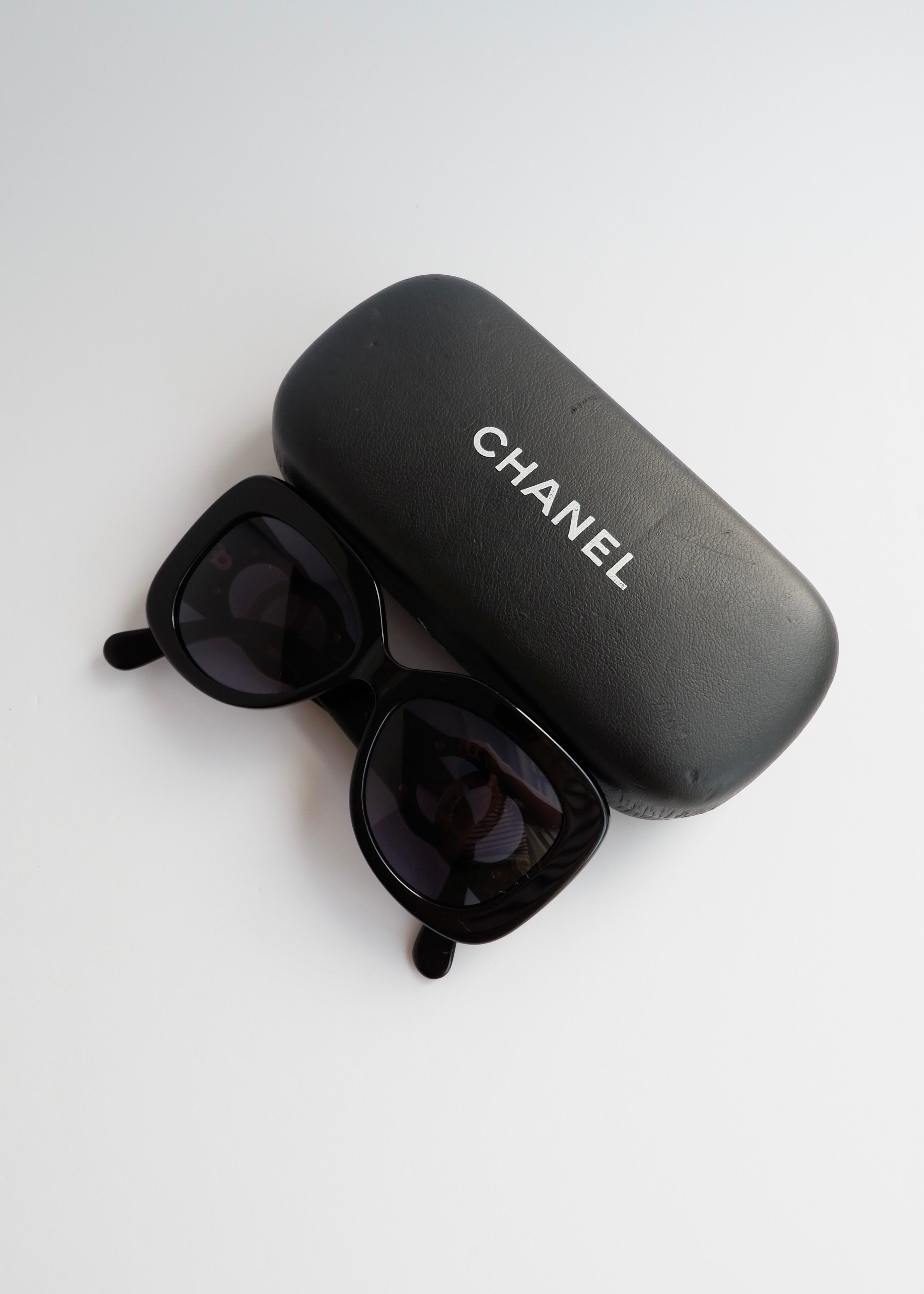 Preowned Chanel Black Acetate Oversized Square Frame Sunglasses