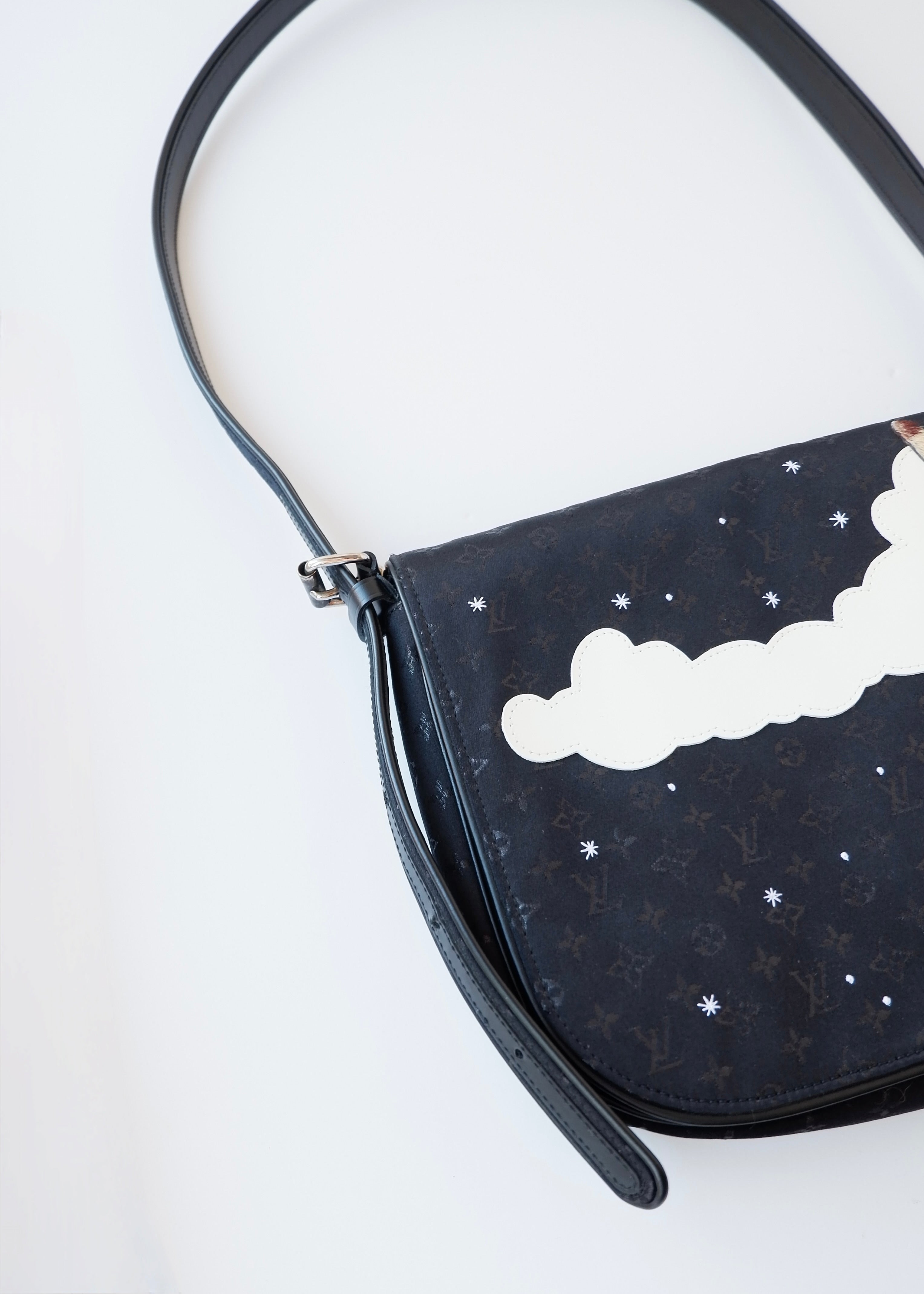 Preowned Louis Vuitton Limited Edition Conte de Fees Musette Bag