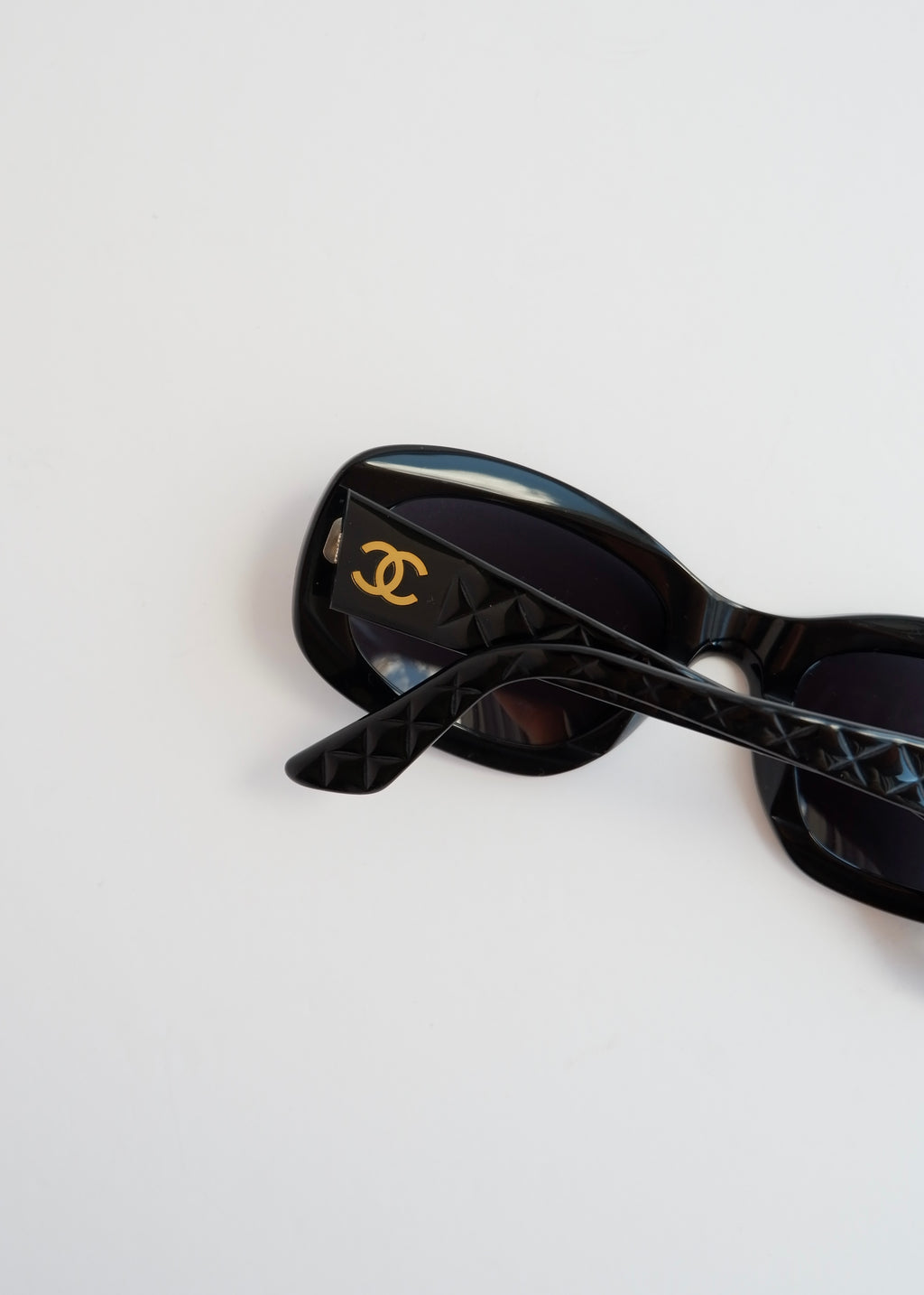 Authentic Preowned Chanel Black CC Logo Sunglasses