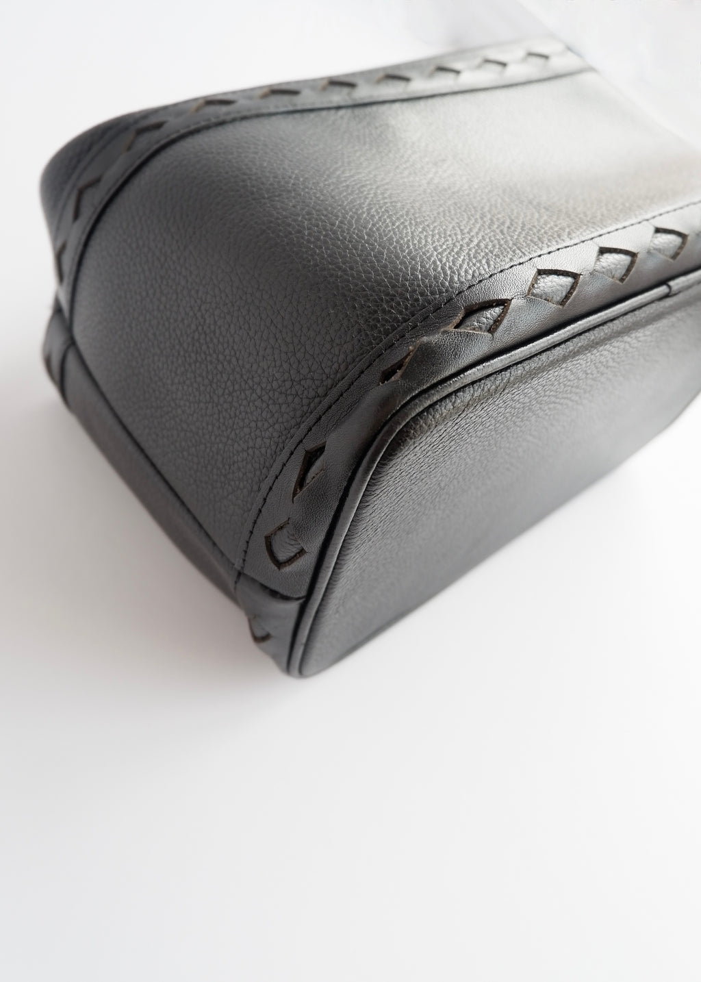 Sac à main YSL vintage authentique d'occasion en cuir grainé noir