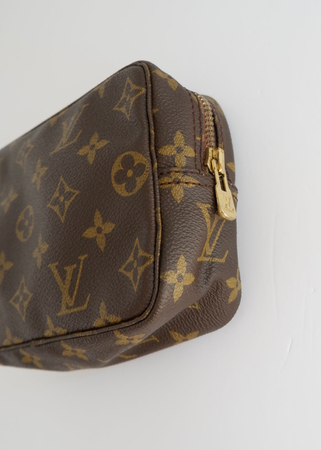 Preowned Louis Vuitton Monogram Cosmetic Pouch