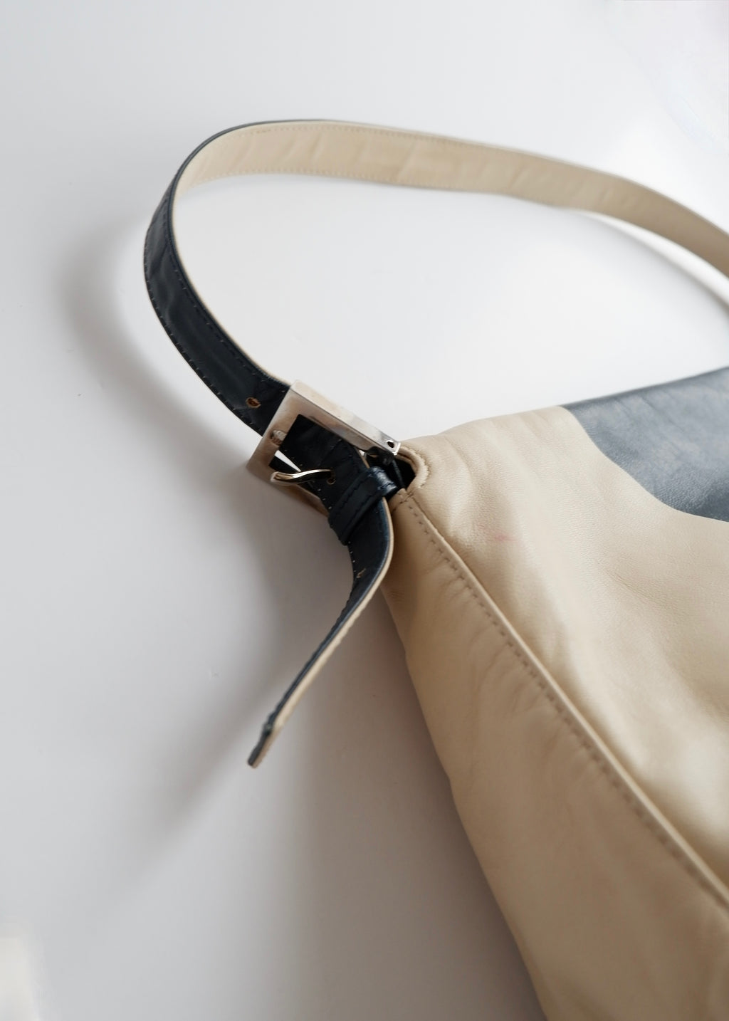 Preowned Fendi Blue/ Beige Leather Mamma Baguette Shoulder Bag