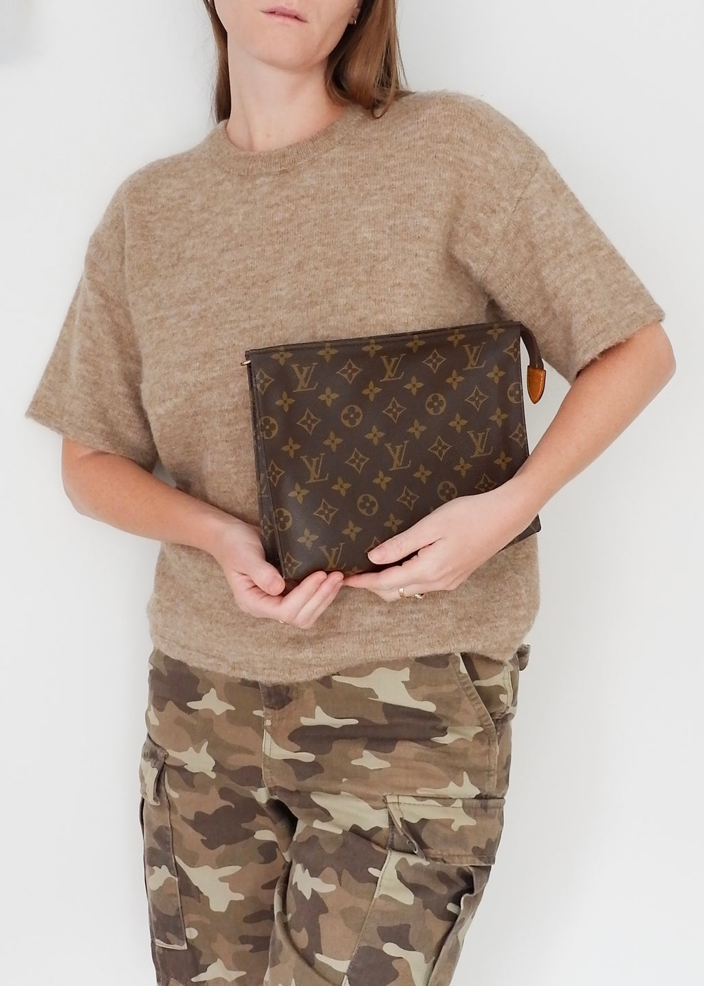 Preowned Louis Vuitton Monogram Toiletry 26 Pouch