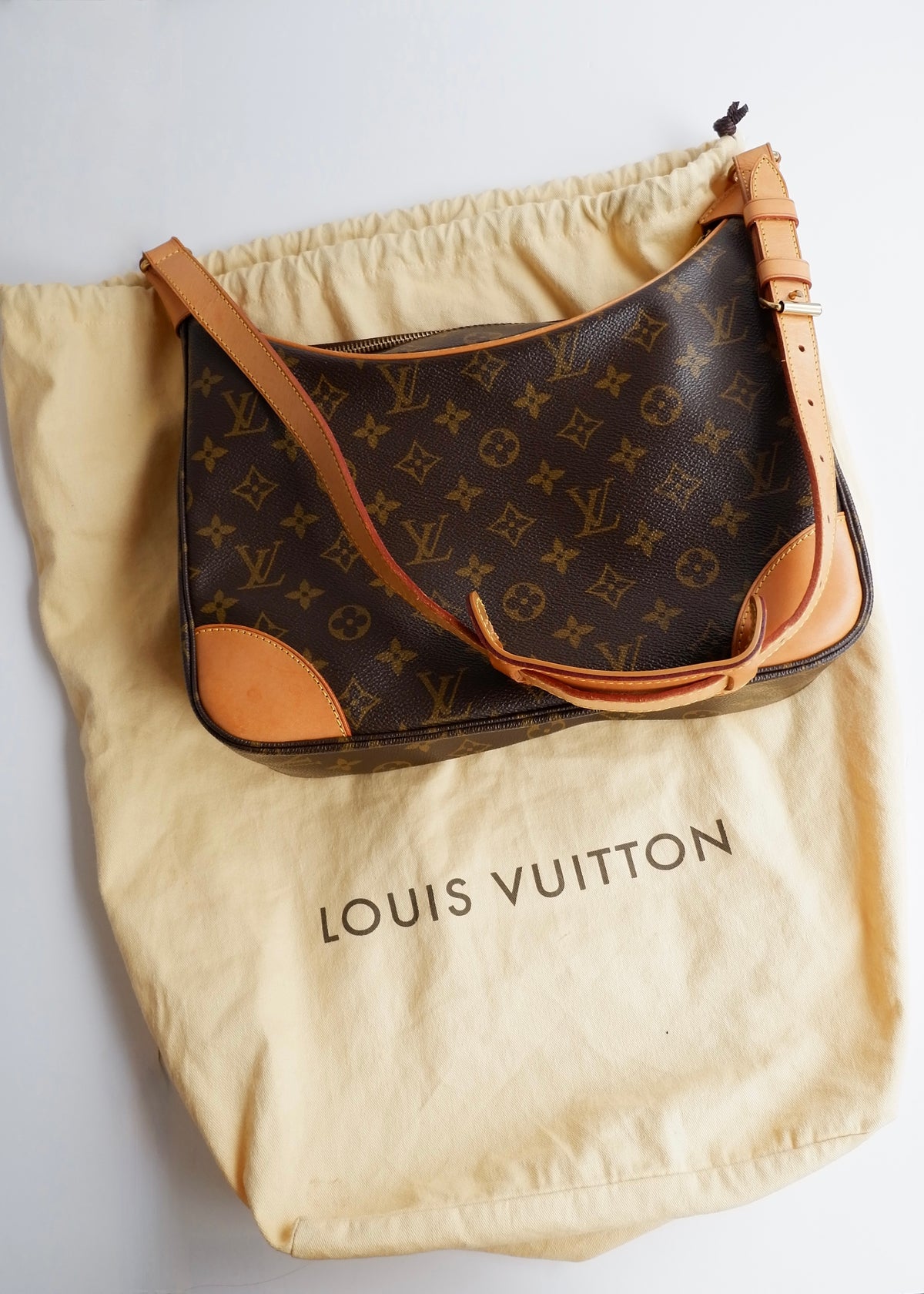 Preowned Louis Vuitton Monogram Boulogne 30 Shoulder Bag