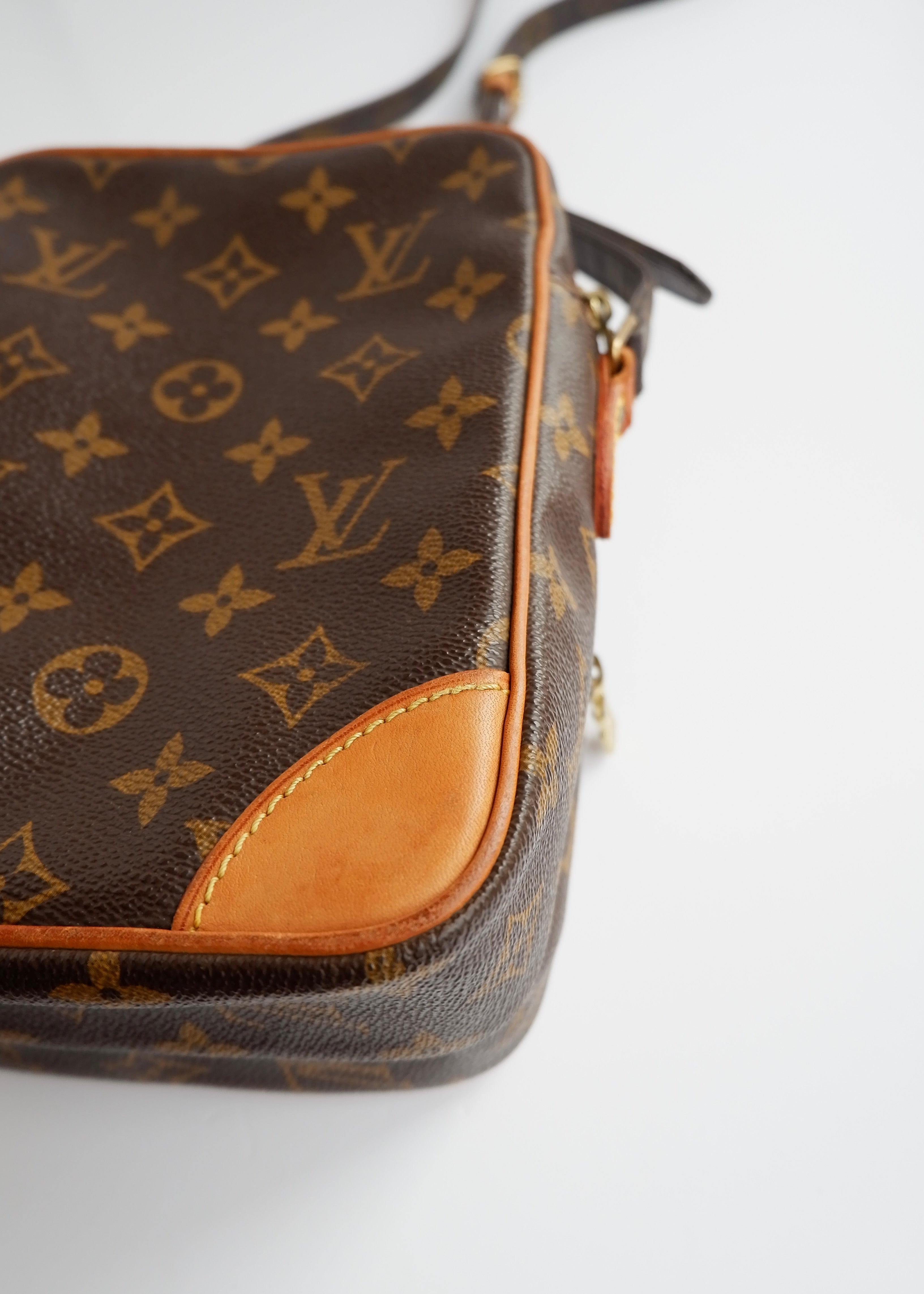 Sac bandoulière Louis Vuitton Monogram Amazone d'occasion authentique