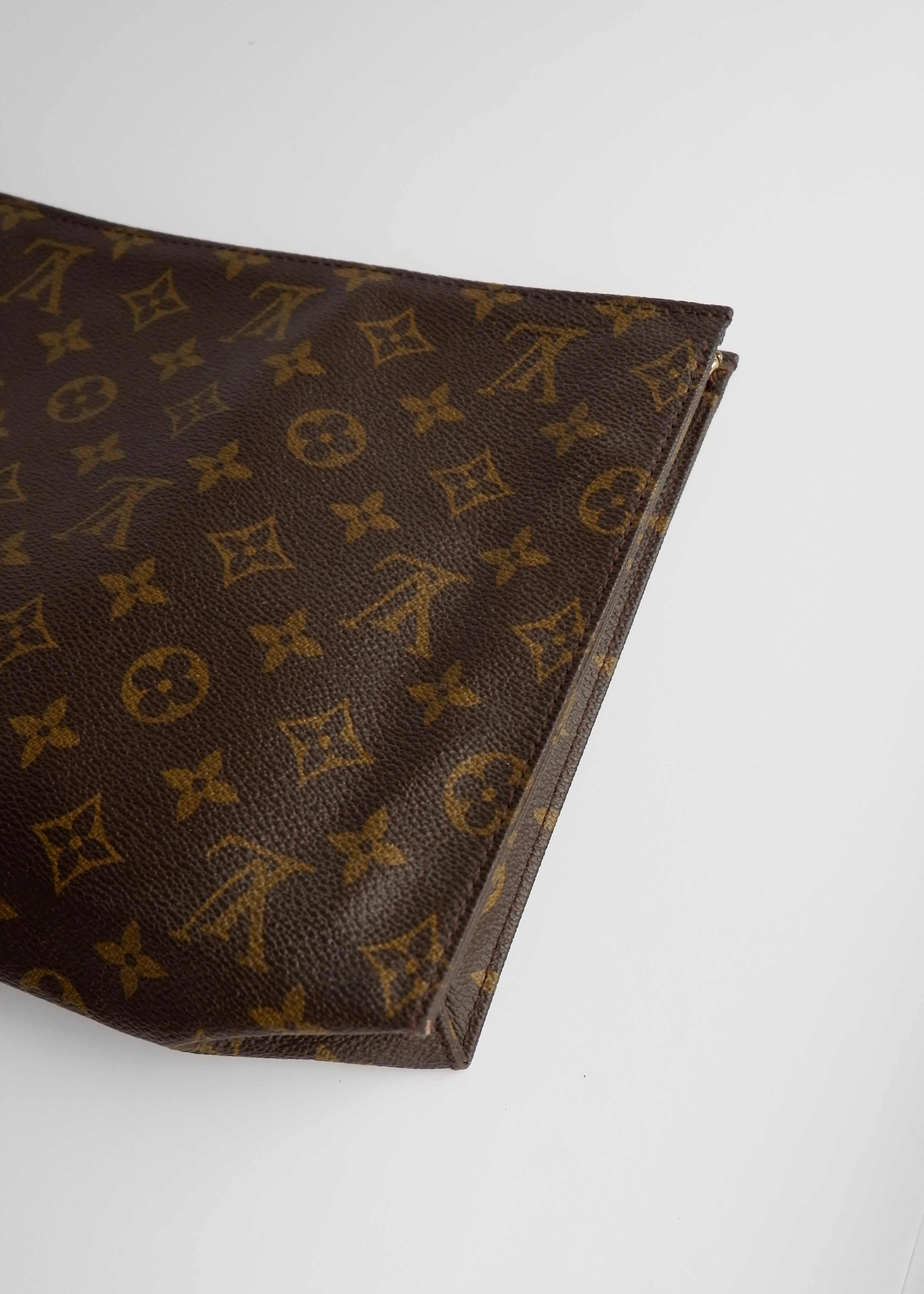 Authentic Preowned Vintage Louis Vuitton Monogram Toiletry 26 Pouch