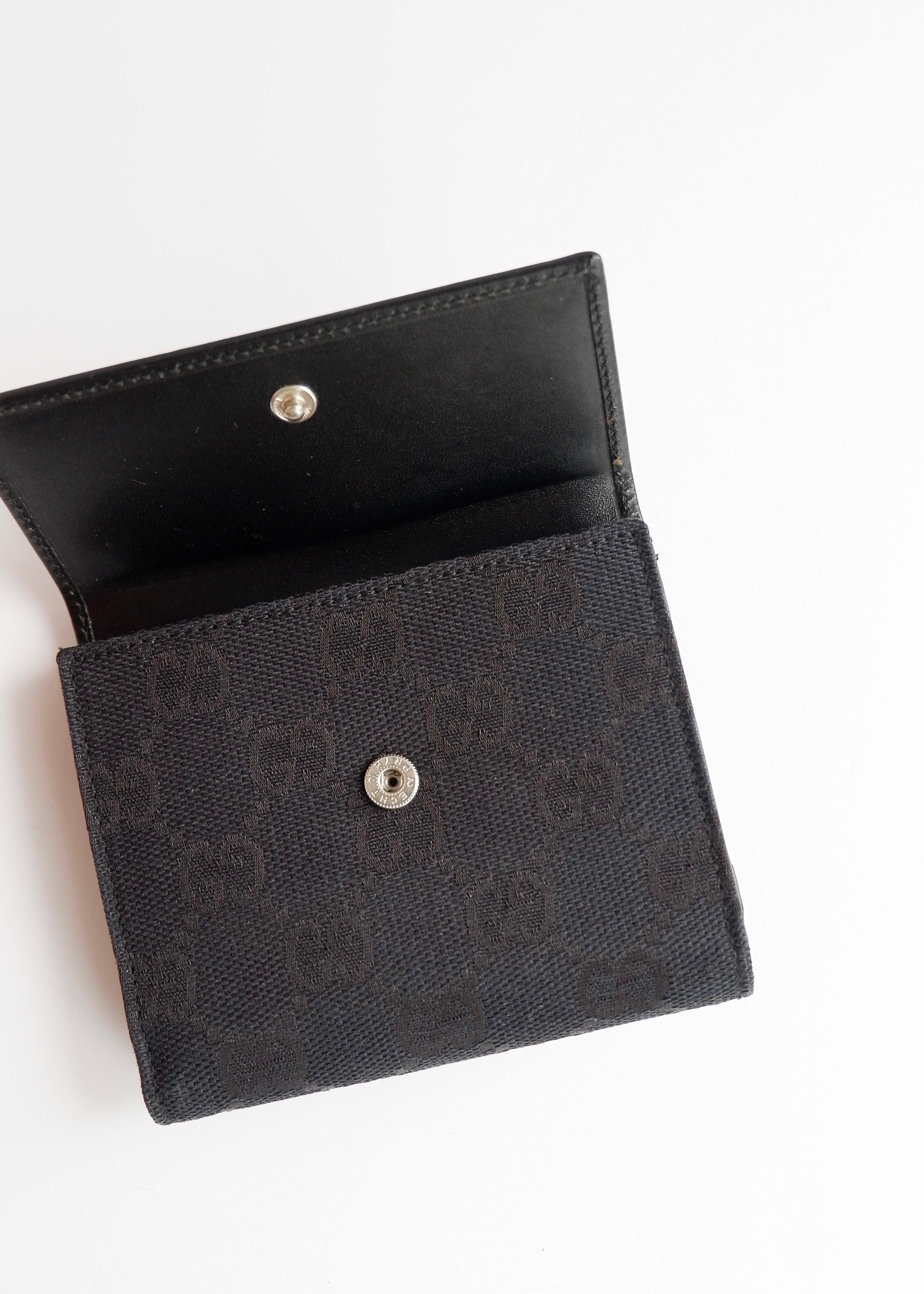 Preowned Gucc Black GG Canvas Compact Jackie Wallet