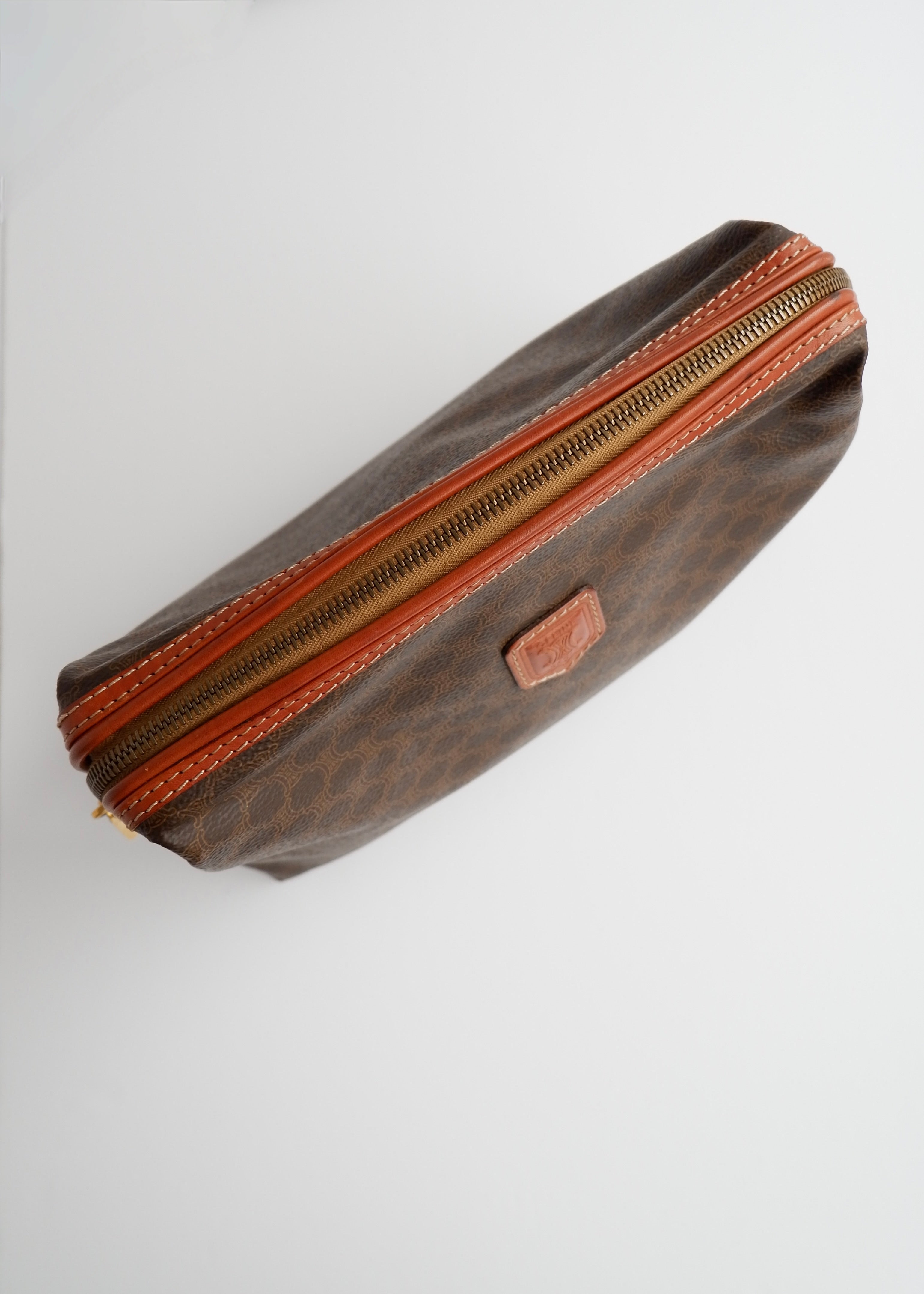 Pochette vintage Celine Macadam marron d'occasion authentique