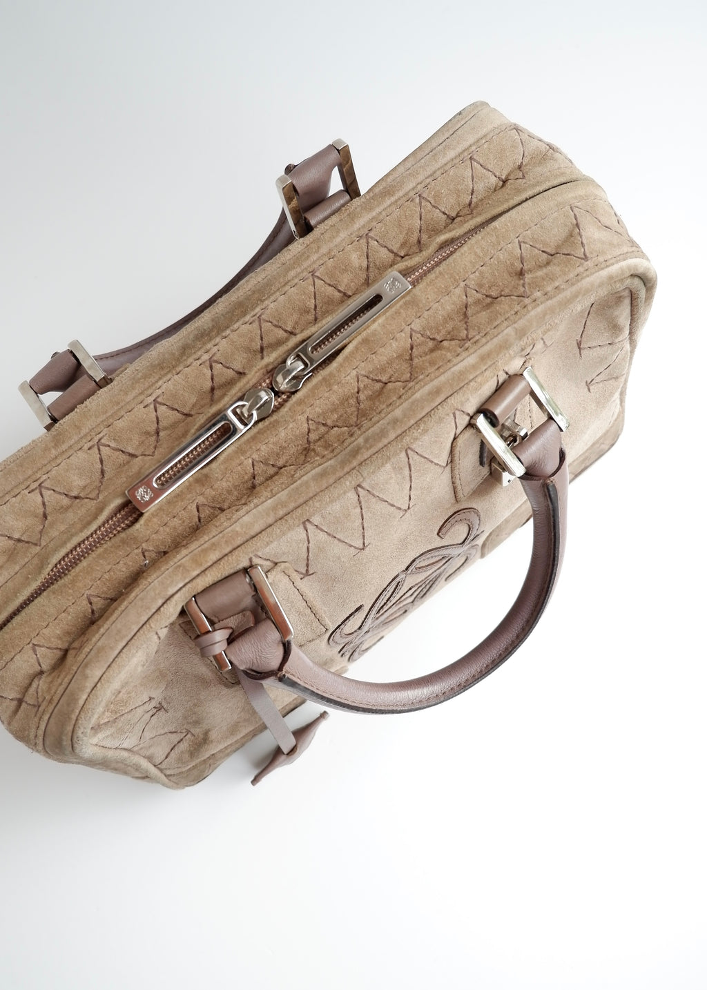 Sac à main Loewe Amazona en daim gris authentique d'occasion