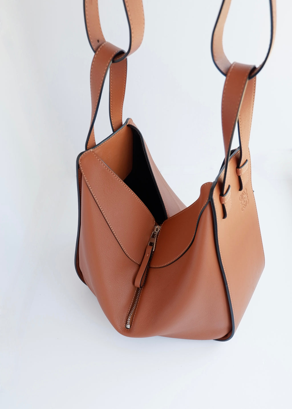 Preowned Loewe Brown Leather Hammock Bag