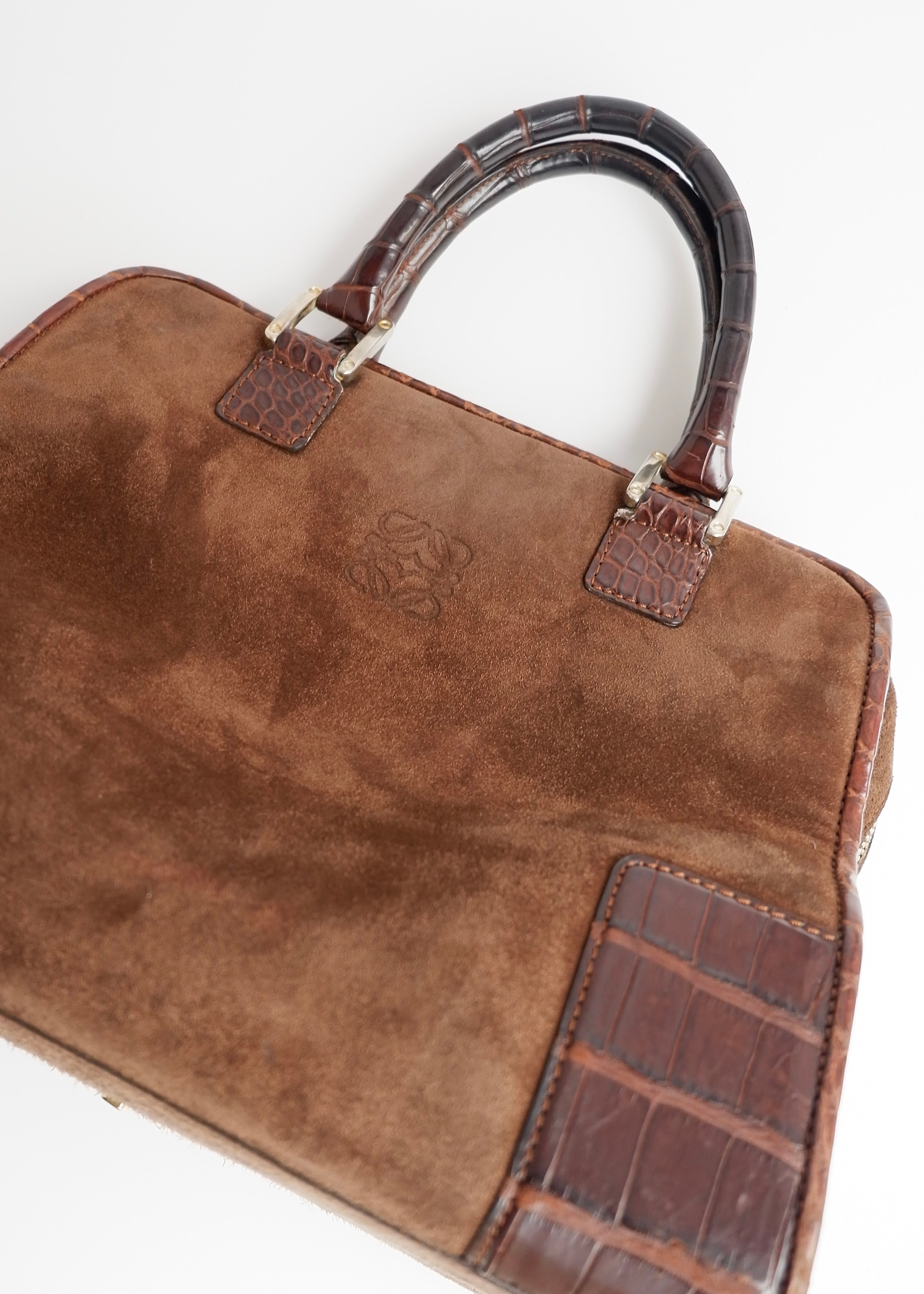 Sac à main Loewe authentique d'occasion en daim marron