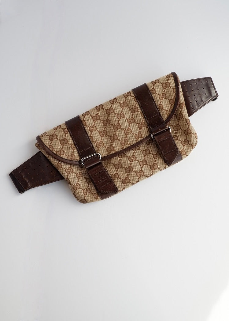 Authentique Sac Banane Gucci Marron en Toile GG et Cuir d'Occasion