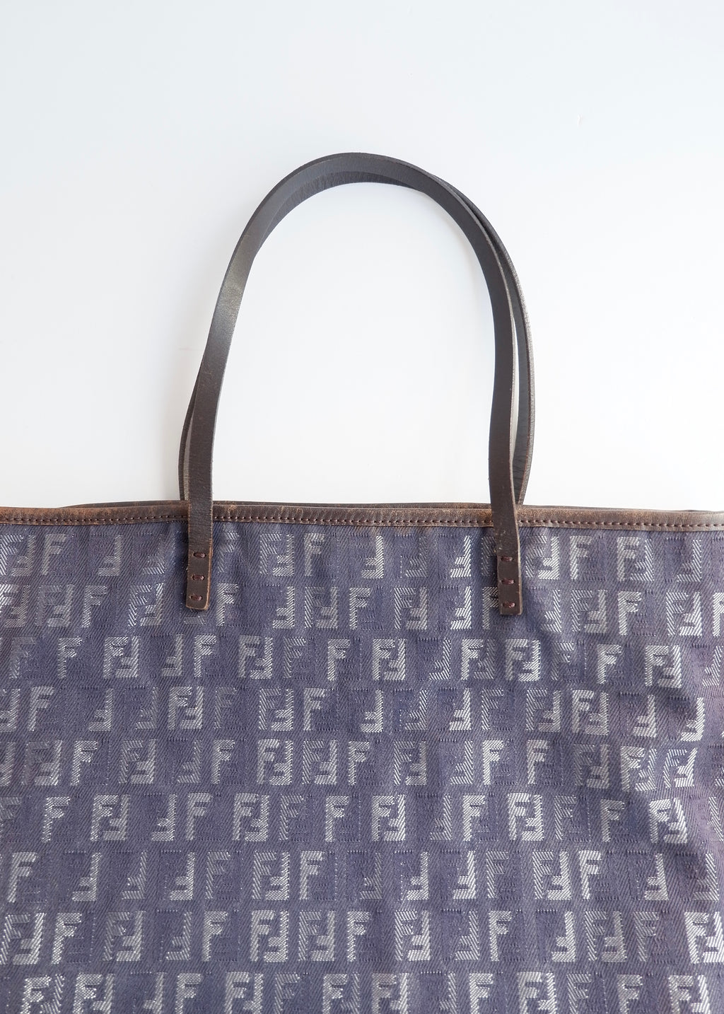 Preowned Fendi Navy Zucchino Denim/Leather Shoulder Tote