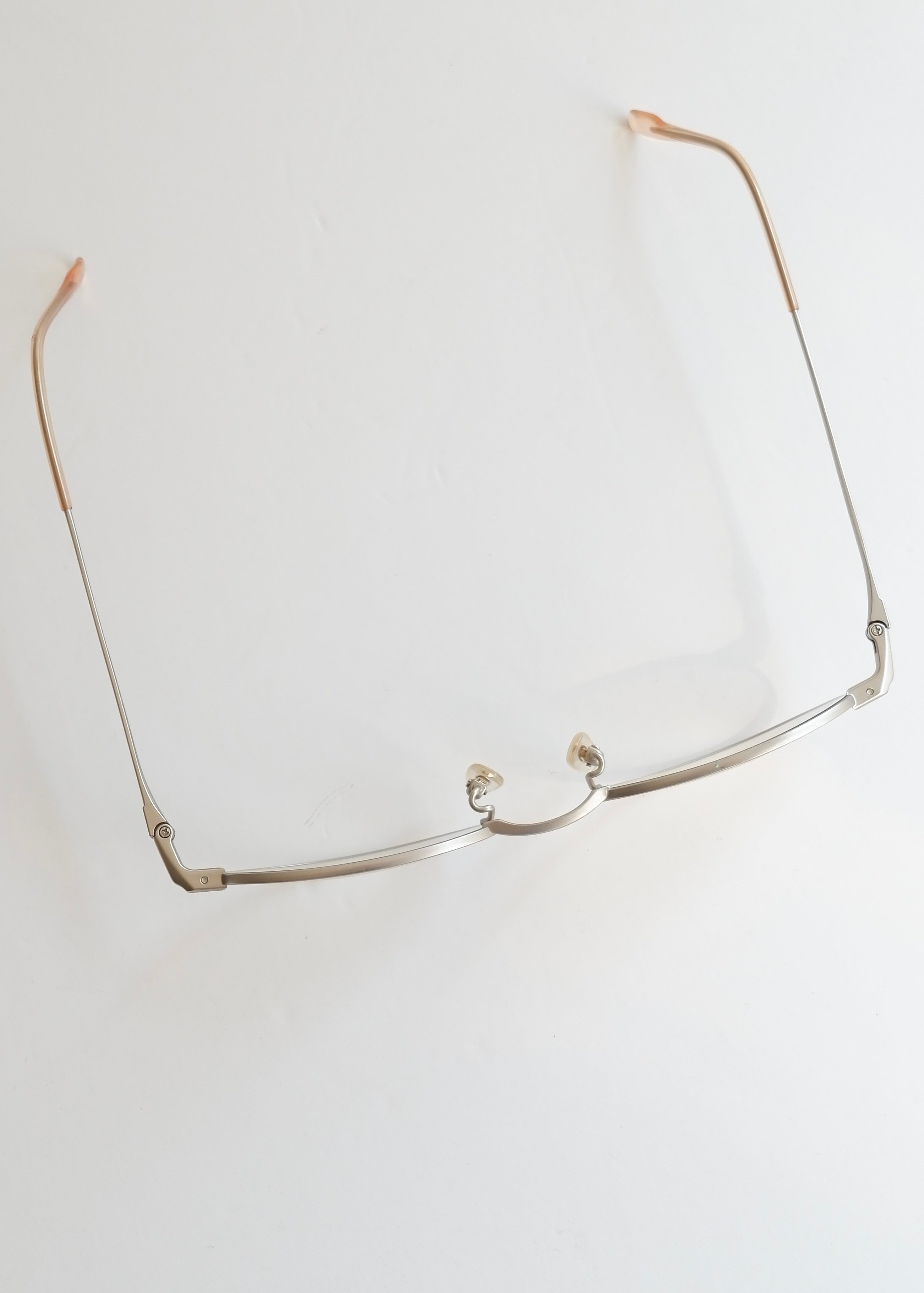 Authentiques lunettes de soleil Gucci d'occasion en argent/transparent à monture ronde