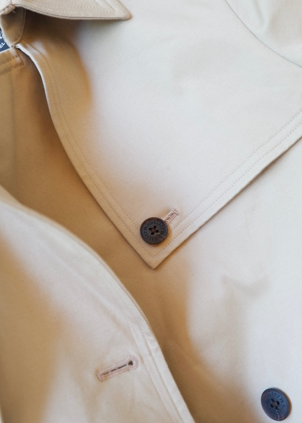 Authentic Preowned Burberry Beige Short Trench Coat - M
