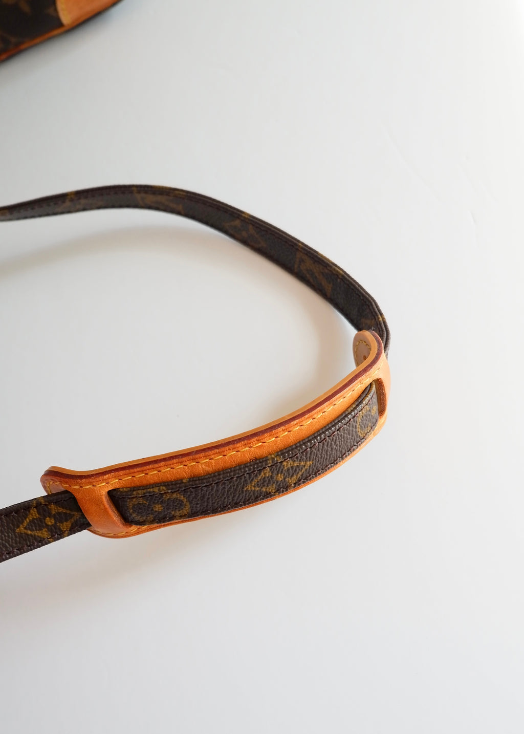Preowned Louis Vuitton Monogram Amazone Crossbody Bag