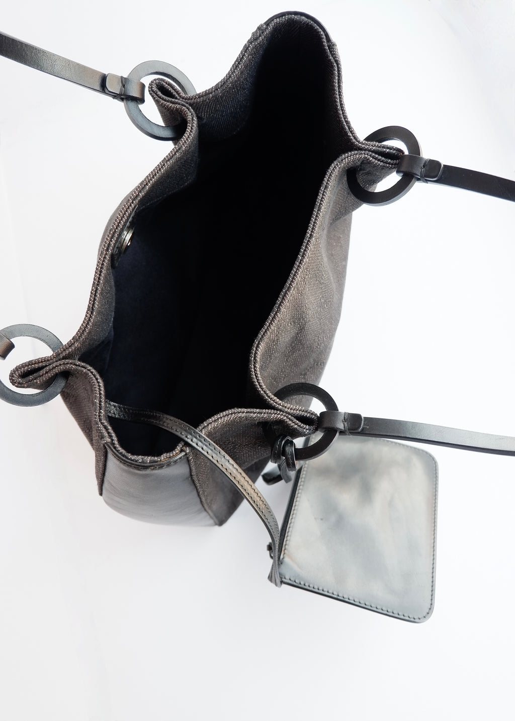 Authentique sac bandoulière Gucci d'occasion en toile GG en jean/cuir noir