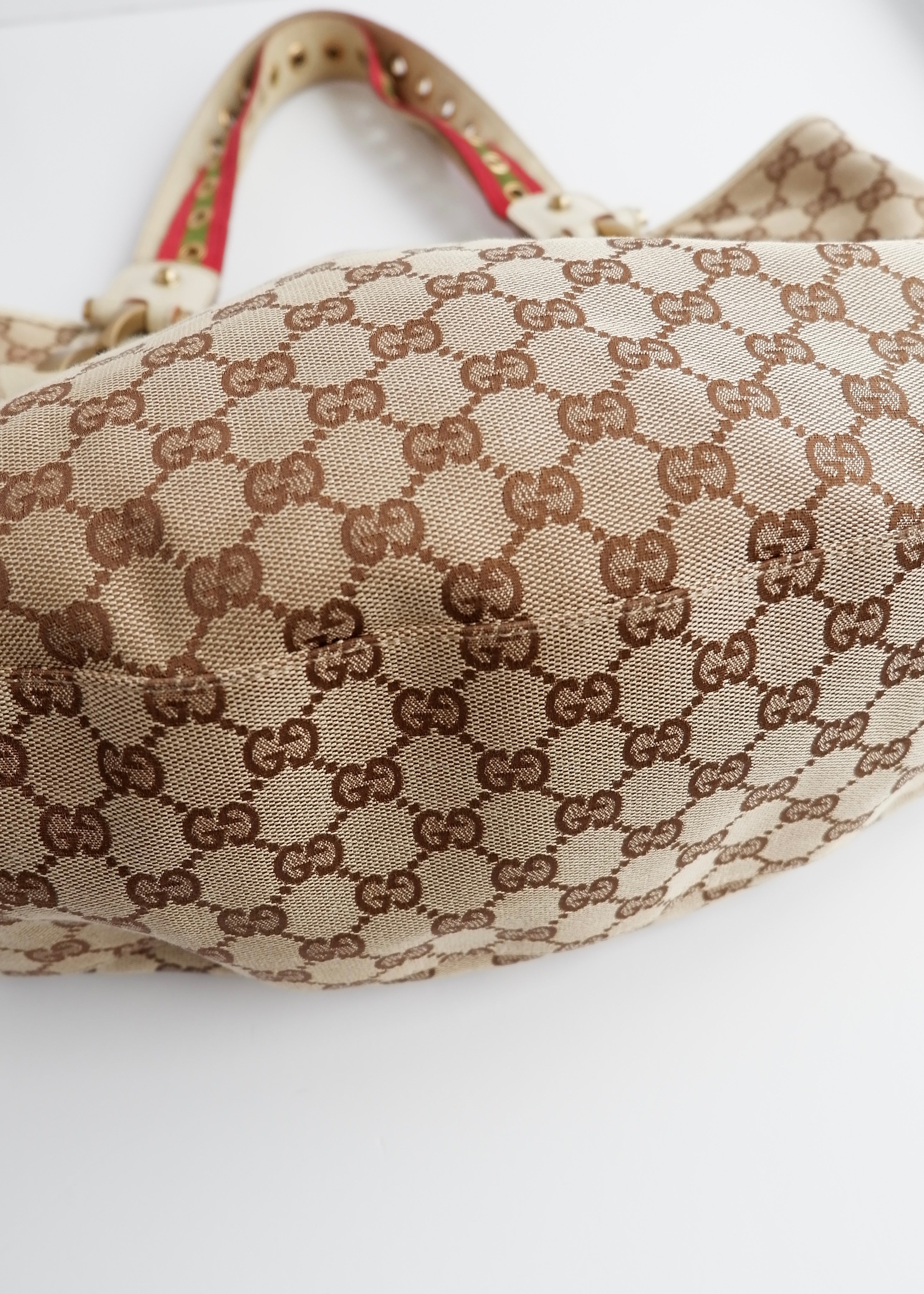 Authentic Preowned Gucci White GG Canvas Sherry Line Hobo Shoulder Bag