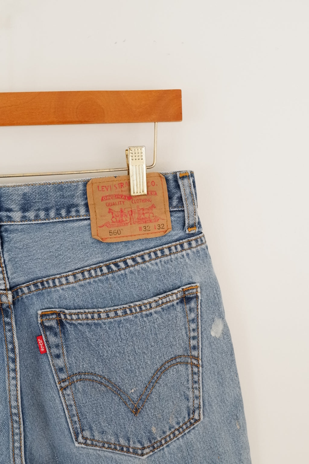 Levis 560 Medium Wash Comfort Fit Jeans - 31