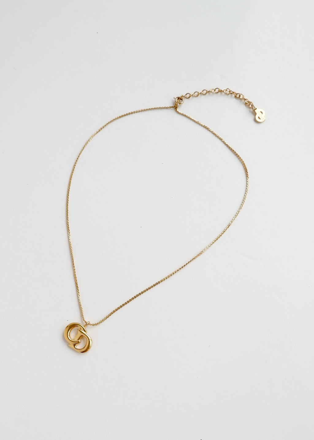 Authentique Collier Dior Vintage Pré-aimé en Métal Doré avec Logo CD