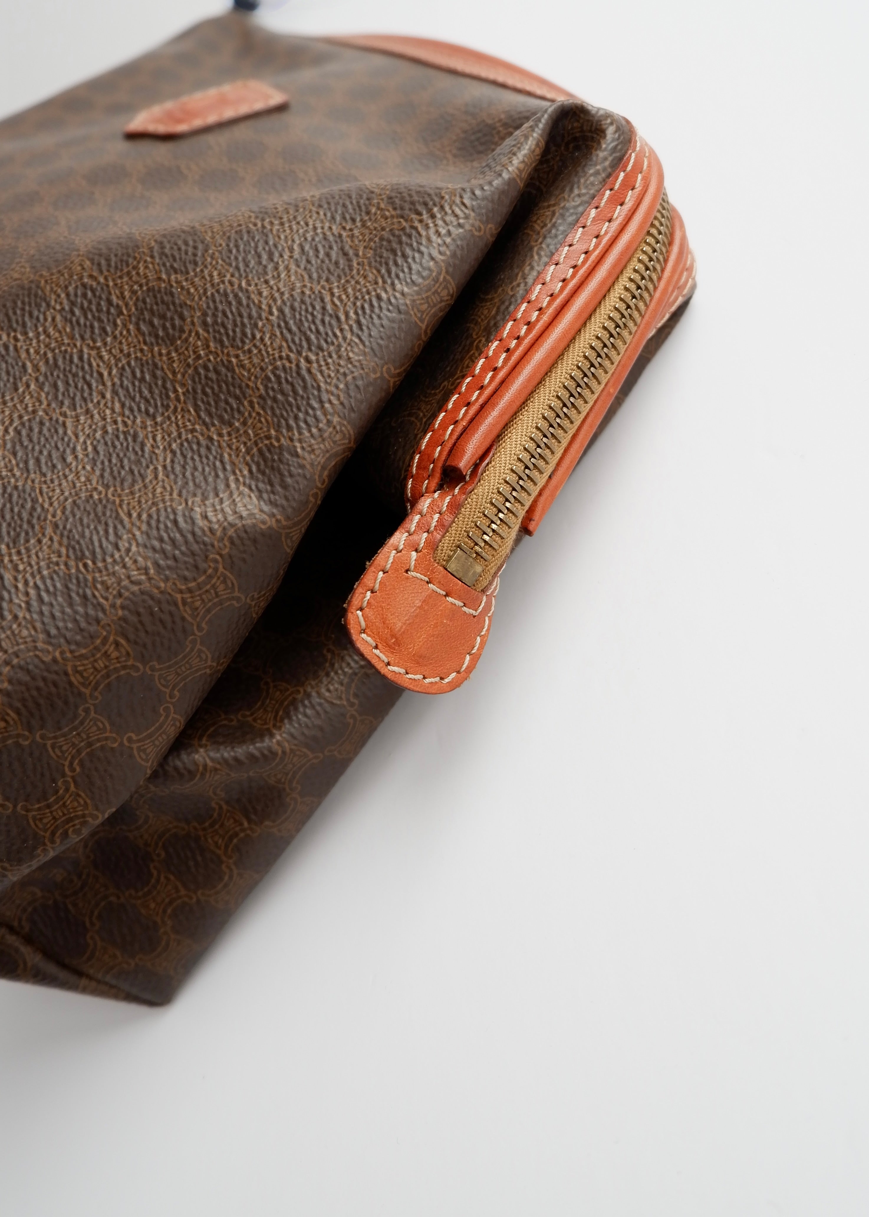 Pochette vintage Celine Macadam marron d'occasion authentique